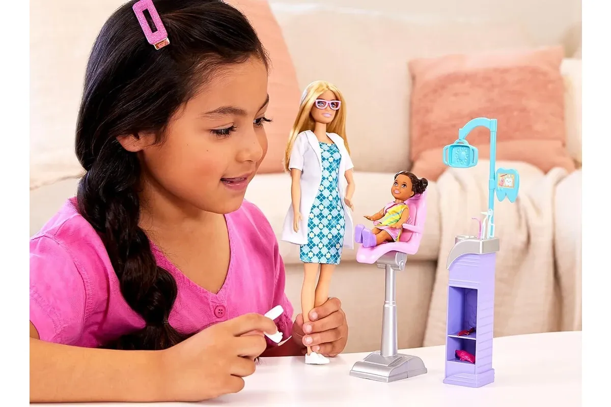 Barbie Career Doll & Playset - Blonde Dentist
