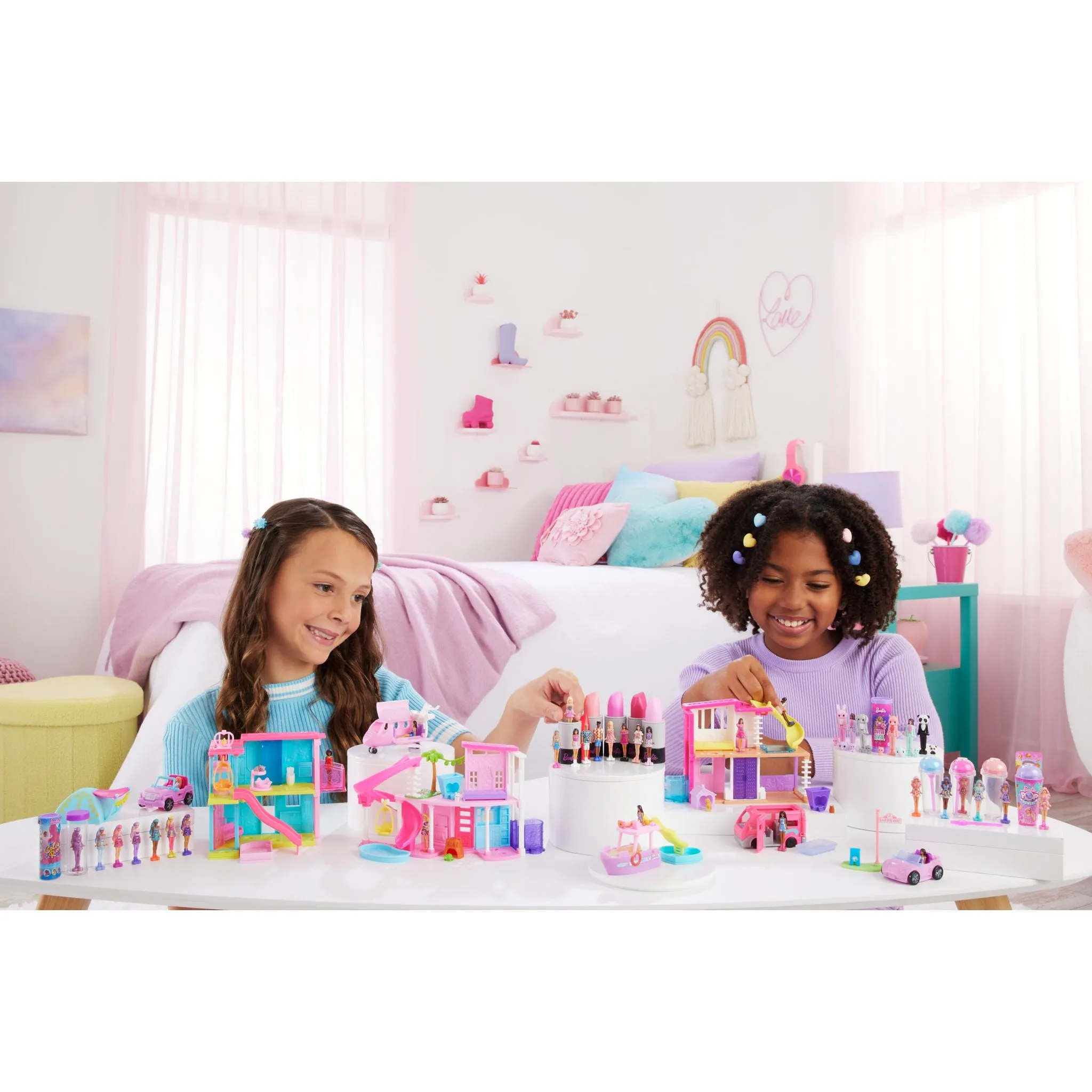 Barbie Mini Barbieland Color-Changing Convertible