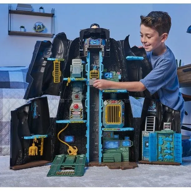 Batman Bat-Tech Batcave Giant Transforming Playset