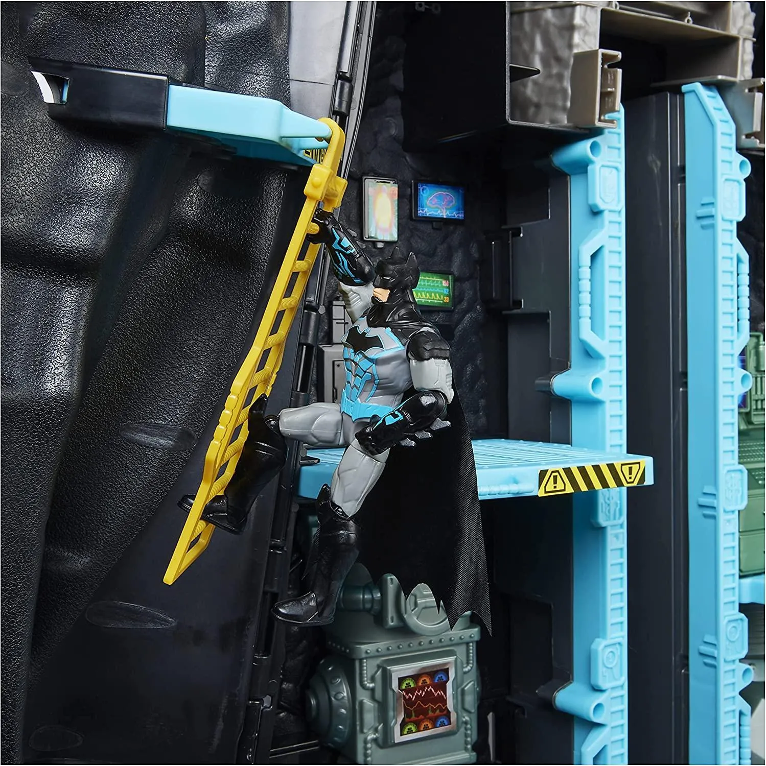 Batman Bat-Tech Batcave Giant Transforming Playset