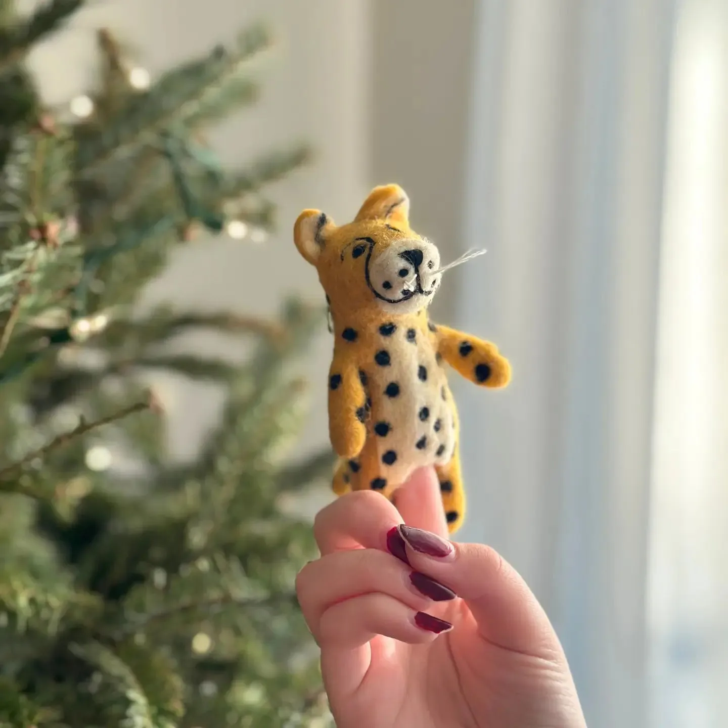 Cheetah Finger Puppet Odin Parker