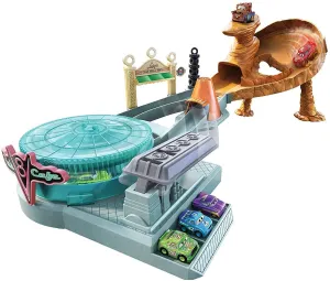 Disney Pixar Cars McQueen Mini Crash Course Playset