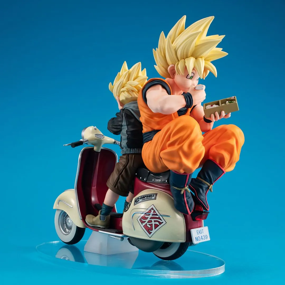 Dragon Ball Z Super Saiyan Son Goku &  Super Saiyan Son GohanMortorbike By Megahouse