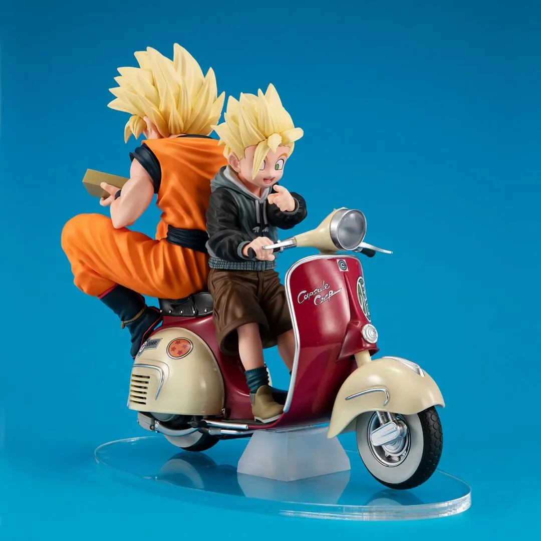 Dragon Ball Z Super Saiyan Son Goku &  Super Saiyan Son GohanMortorbike By Megahouse