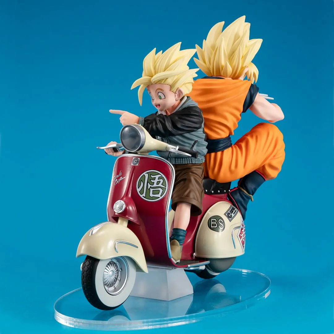 Dragon Ball Z Super Saiyan Son Goku &  Super Saiyan Son GohanMortorbike By Megahouse