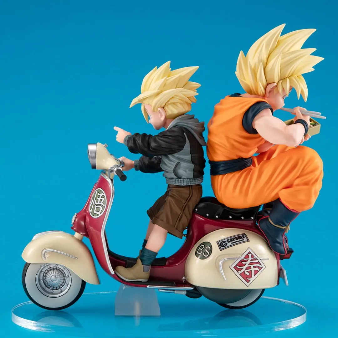 Dragon Ball Z Super Saiyan Son Goku &  Super Saiyan Son GohanMortorbike By Megahouse