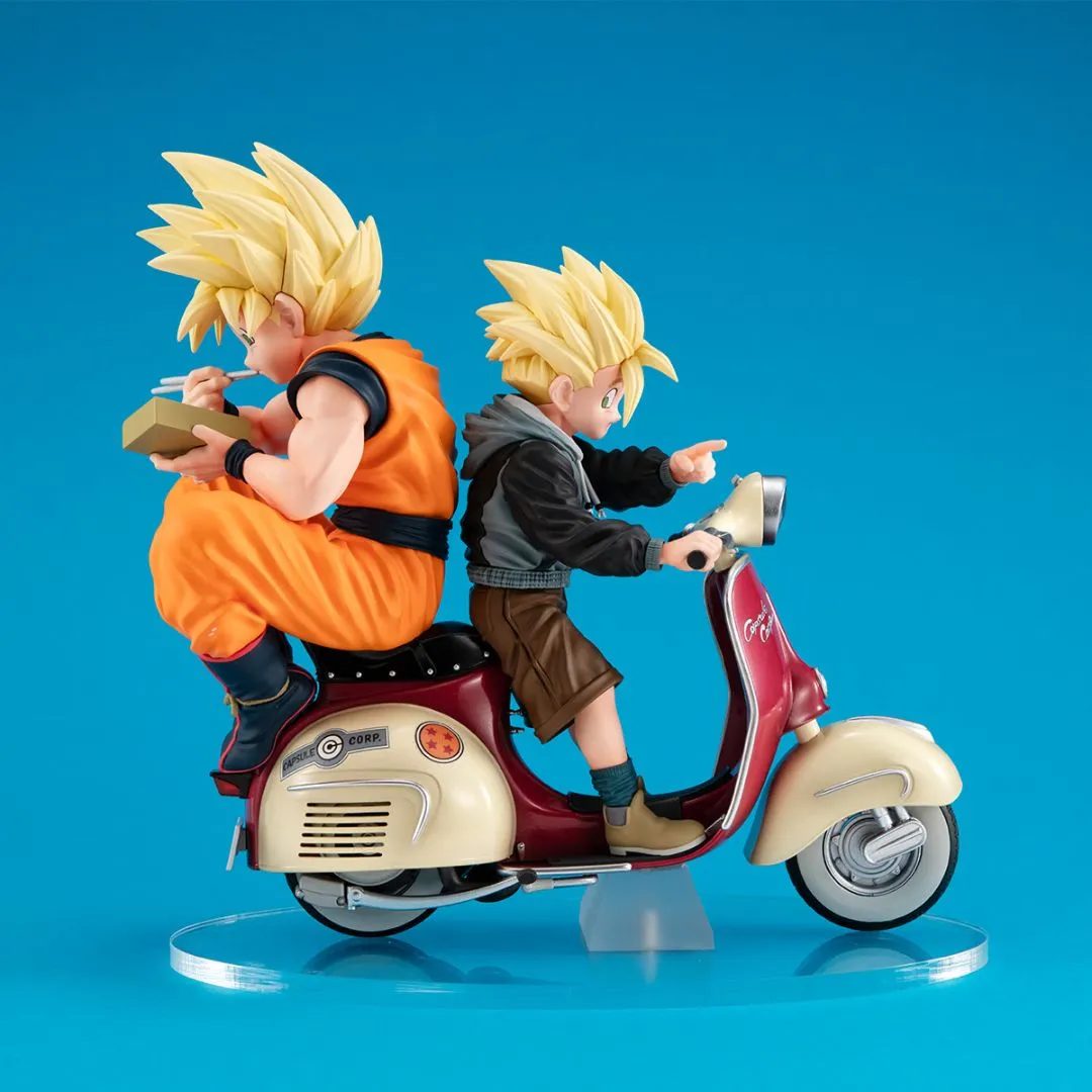 Dragon Ball Z Super Saiyan Son Goku &  Super Saiyan Son GohanMortorbike By Megahouse