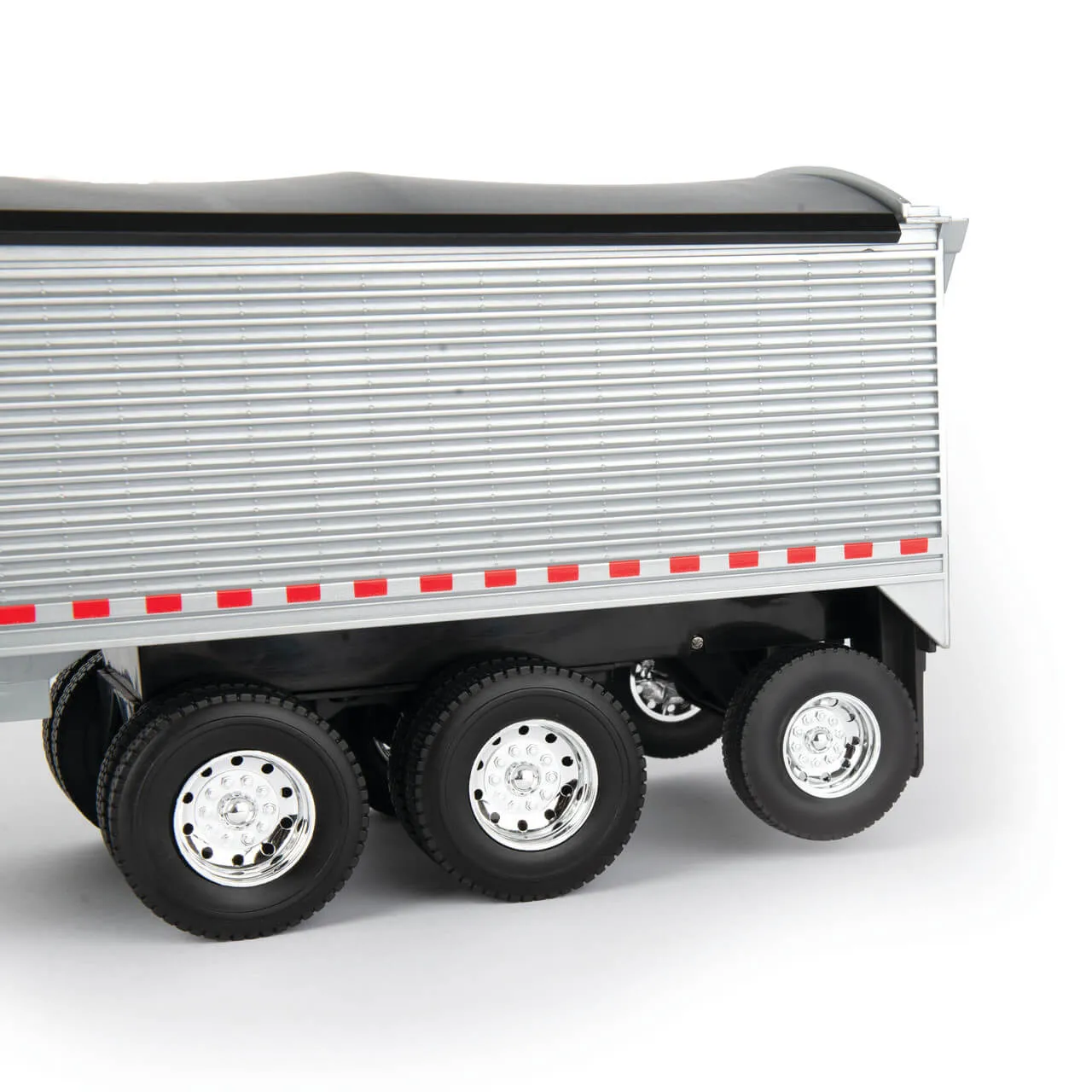 ERTL Big Farm Peterbilt 1:16 Scale 367 Semi Truck Toy with Grain Trailer