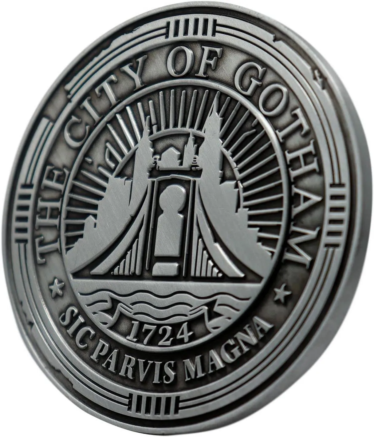 Fanattik DC The Batman - The City of Gotham Limited Edition Medallion (THG-DC27)
