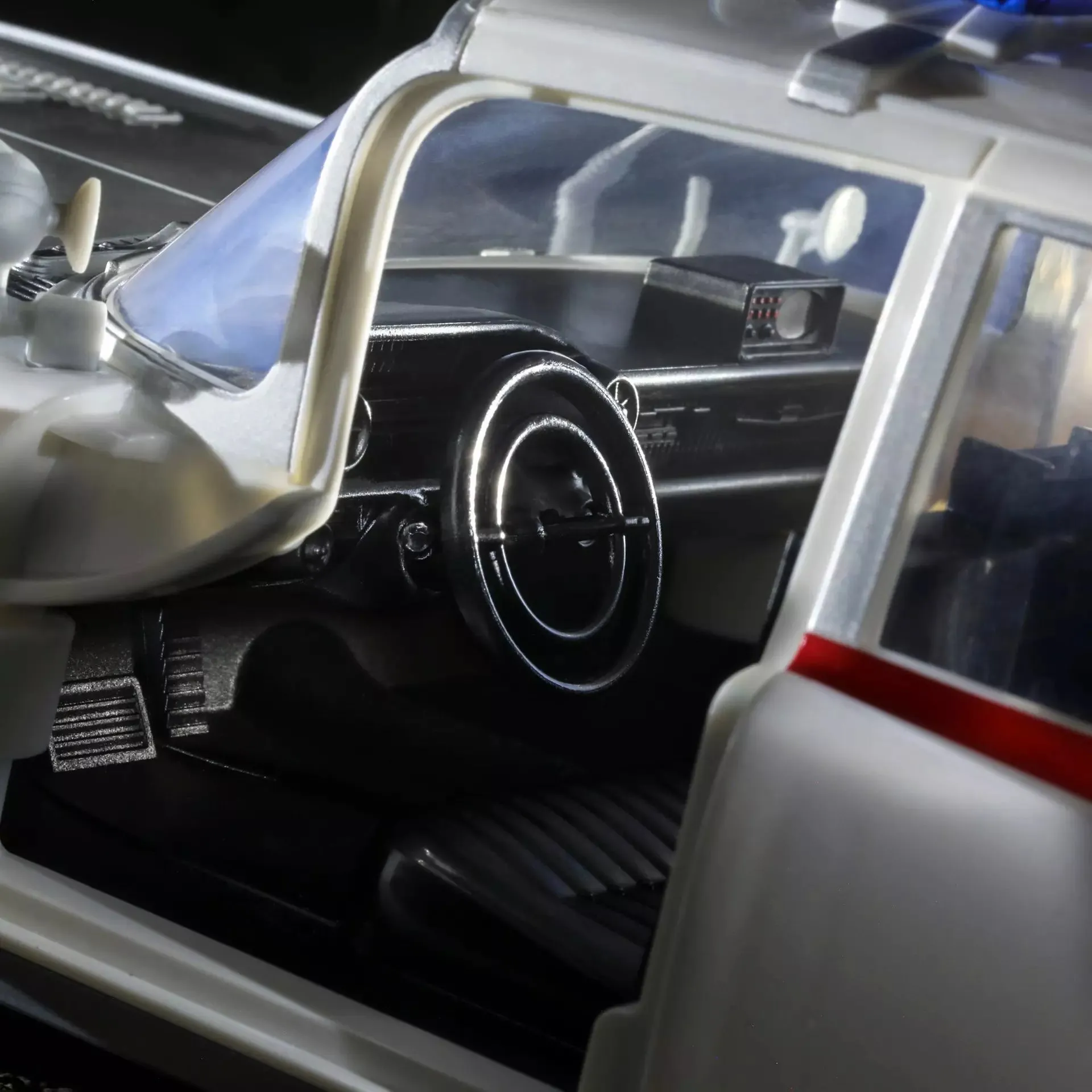Ghostbusters Plasma Series Ecto-1 (1984) Action Figure Vehicle Replica