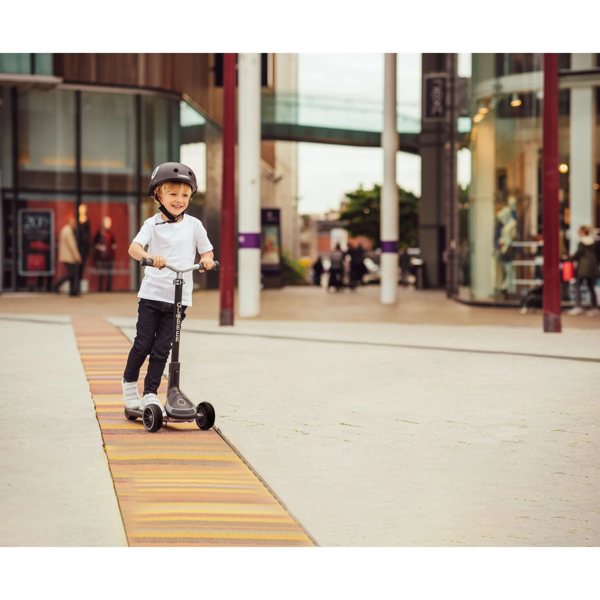 Globber Ultimum Lights Foldable Scooter - Black / Charcoal Grey (5Y )