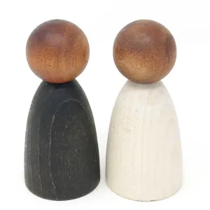 Grapat Adult Nins in Dark Wood