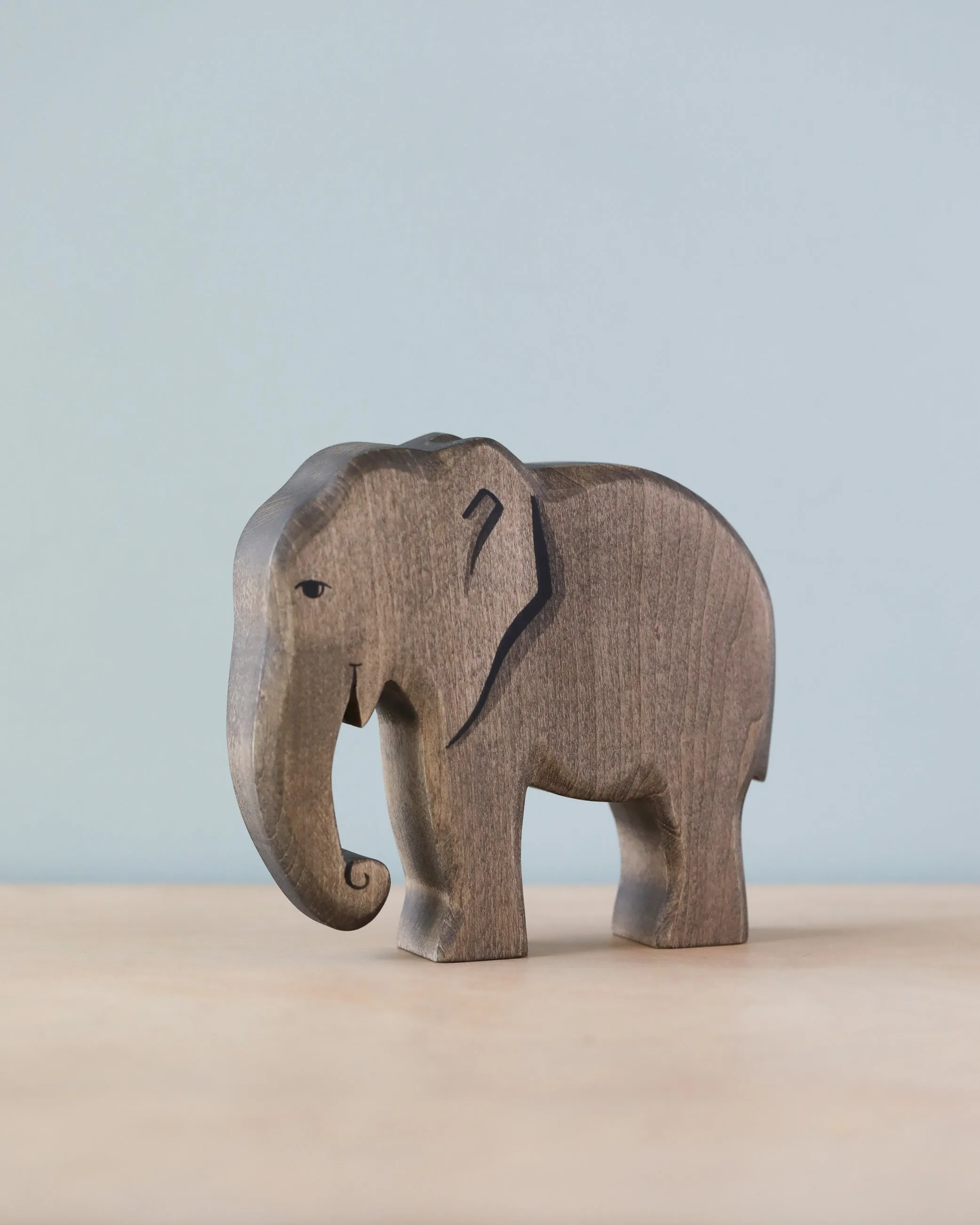 Handmade Holzwald Elephant Odin Parker