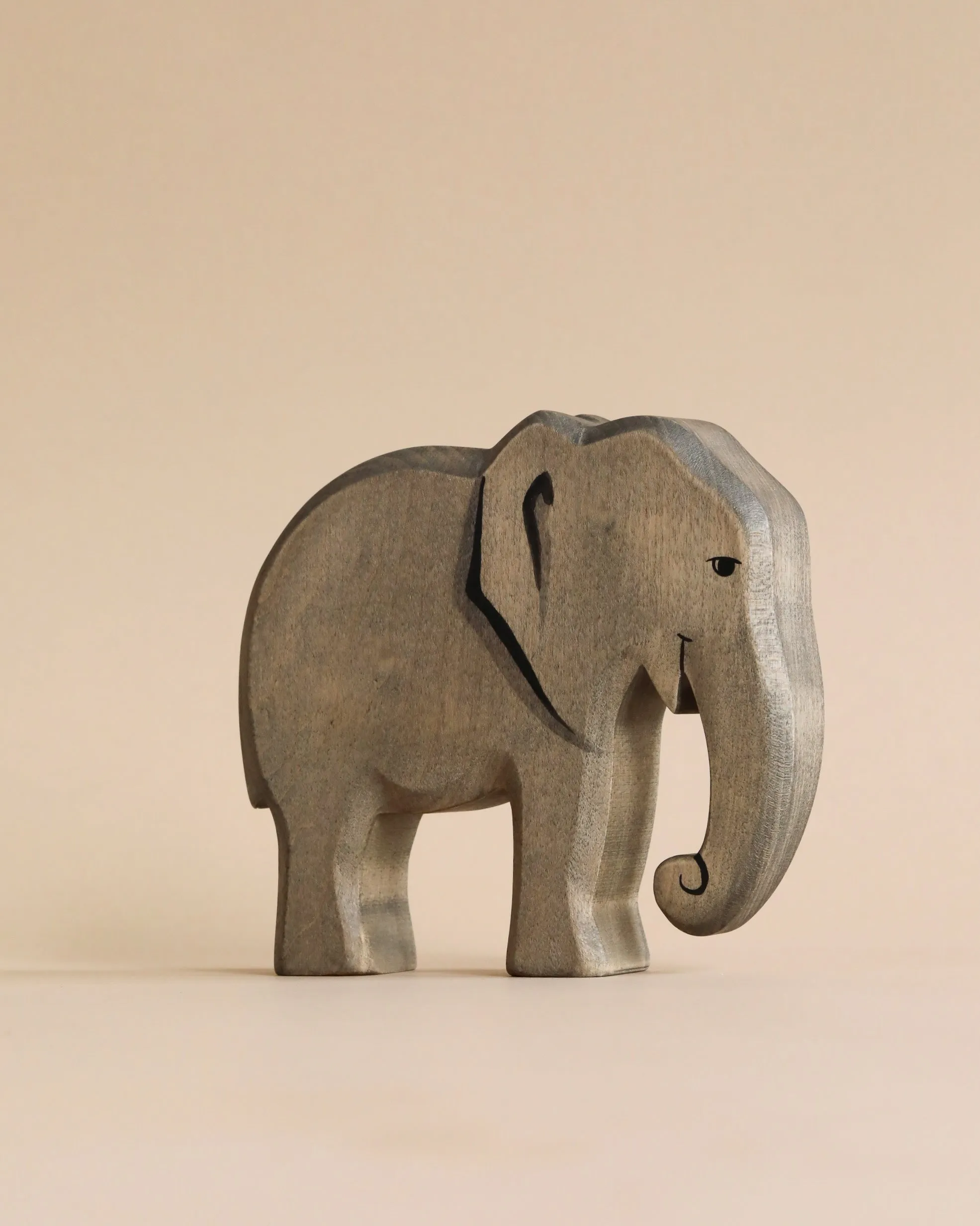 Handmade Holzwald Elephant Odin Parker