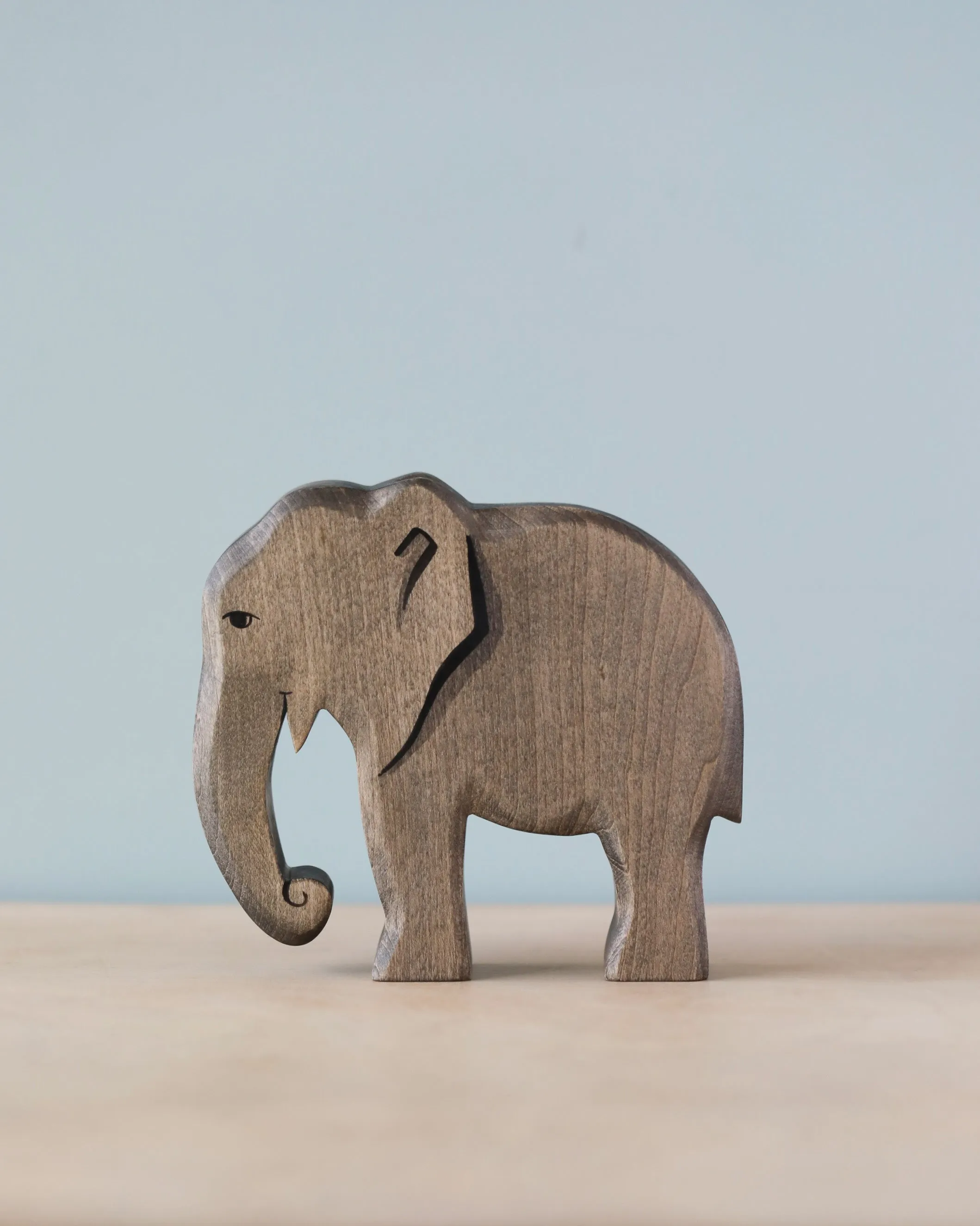 Handmade Holzwald Elephant Odin Parker