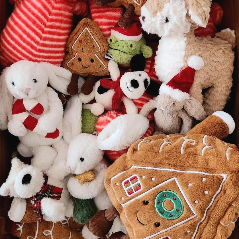 Jellycat | Bashful Bunny with Christmas Tree