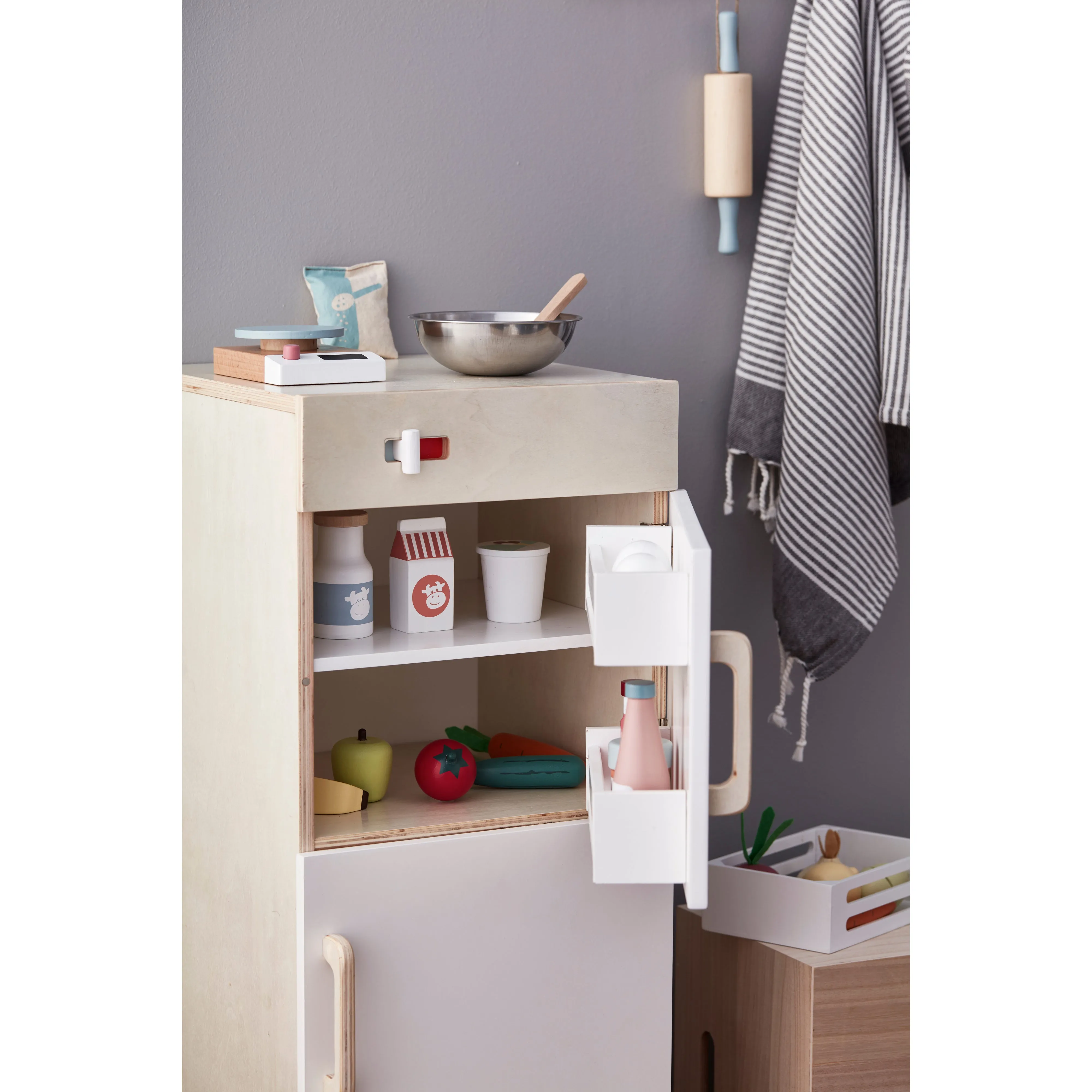 Kid's Concept Fridge & Freezer Kid's Hub