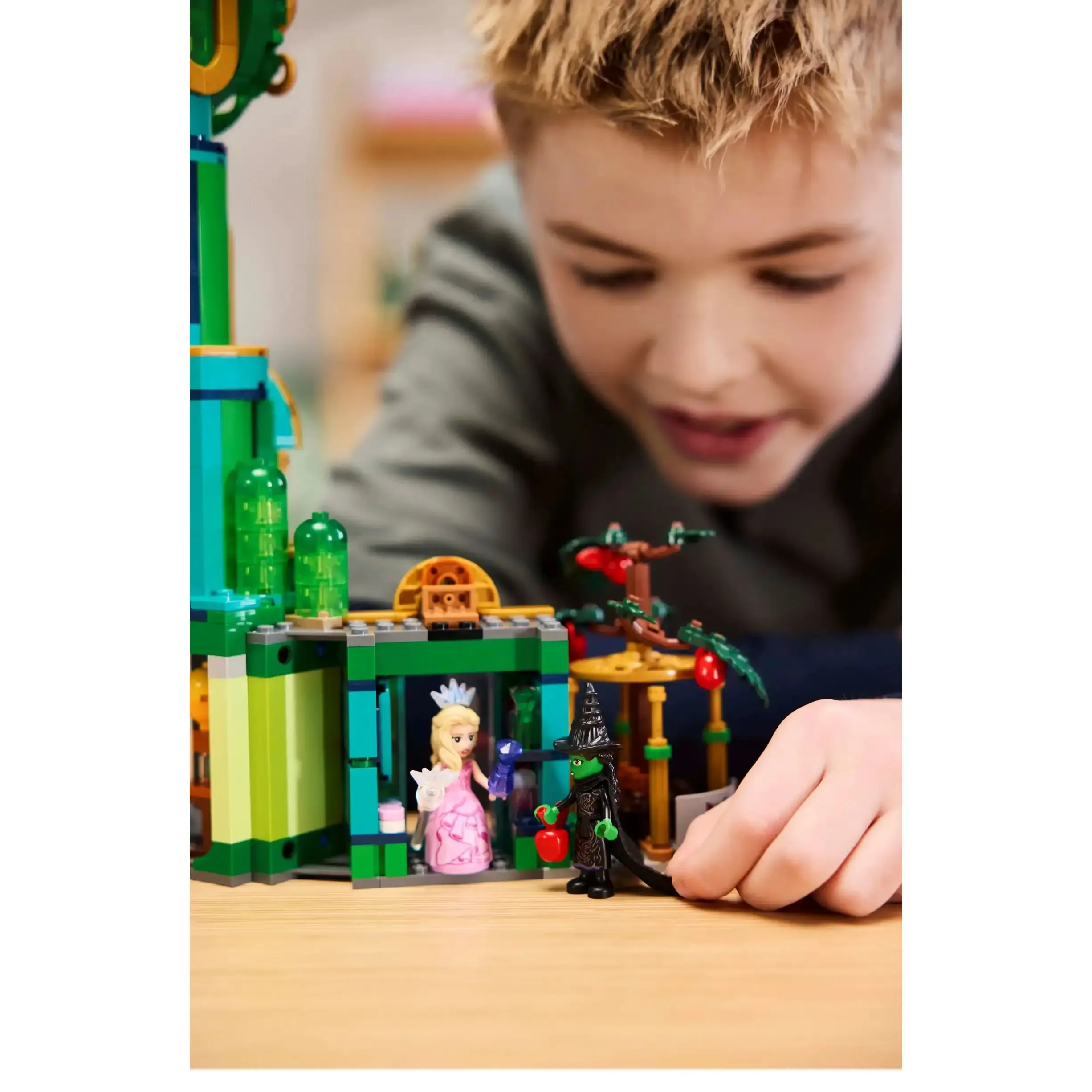 LEGO 75684 Wicked Movie Welcome to Emerald City