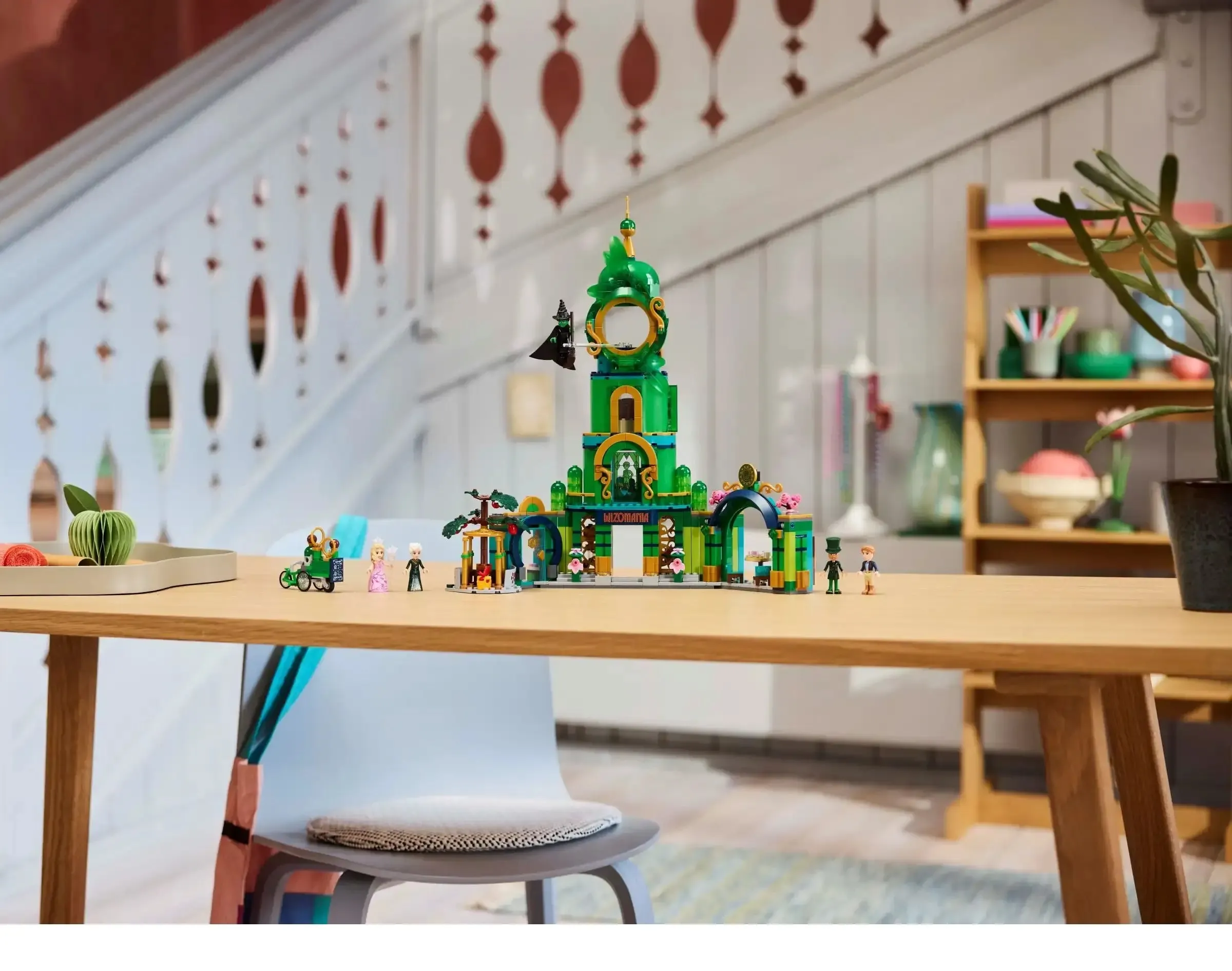 LEGO 75684 Wicked Movie Welcome to Emerald City