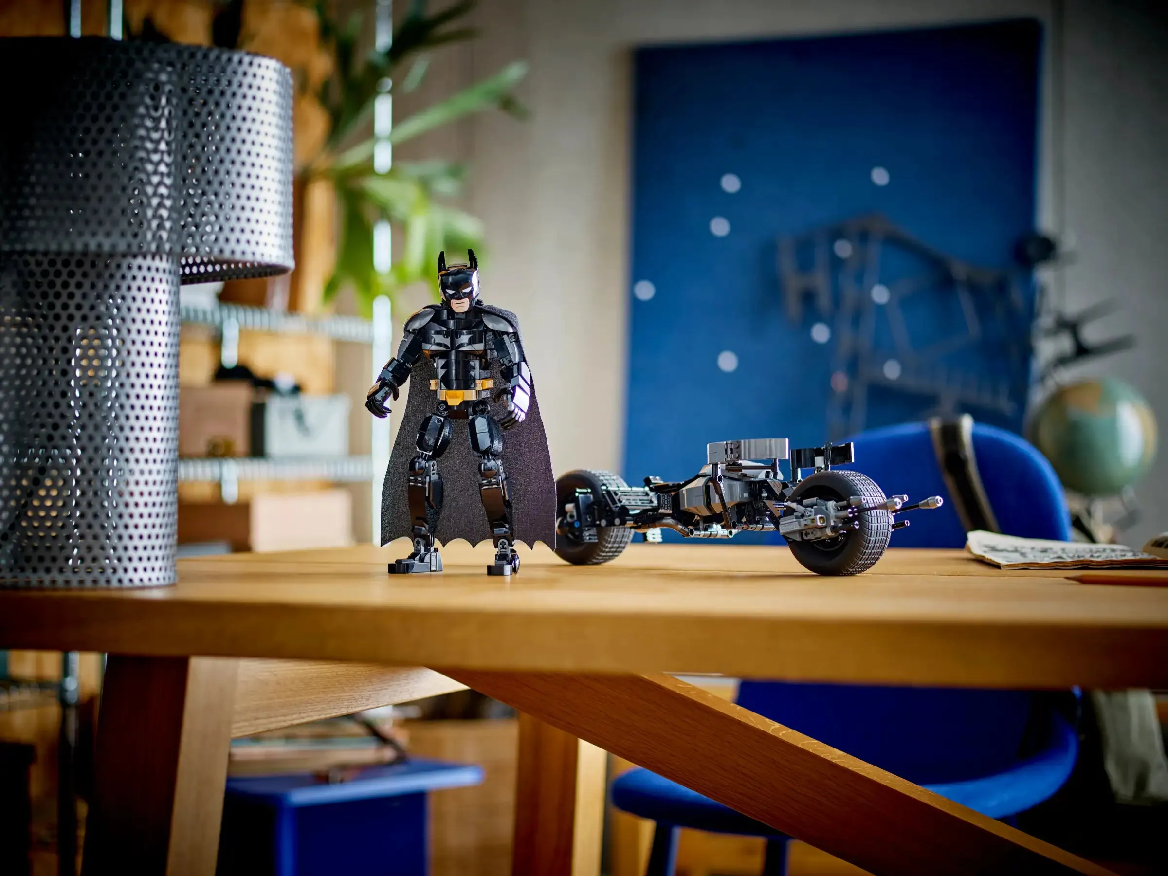 LEGO 76273 DC Batman Construction Figure and the Bat-Pod Bike
