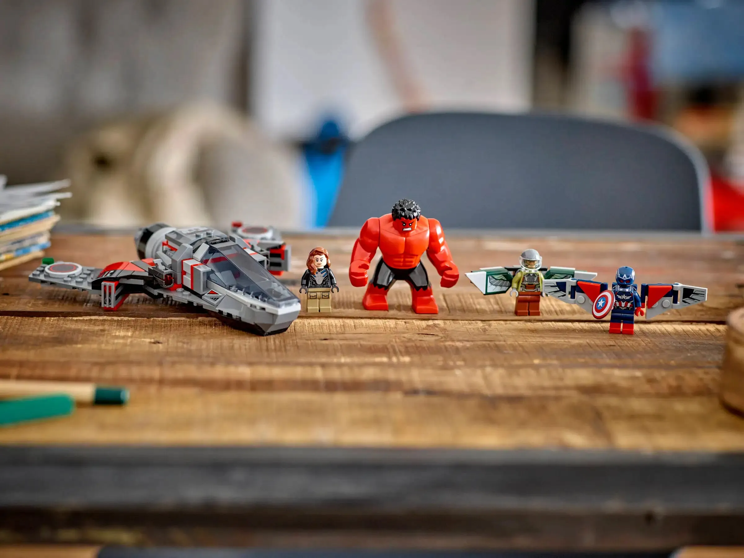 LEGO 76292 MARVEL Captain America vs. Red Hulk Battle