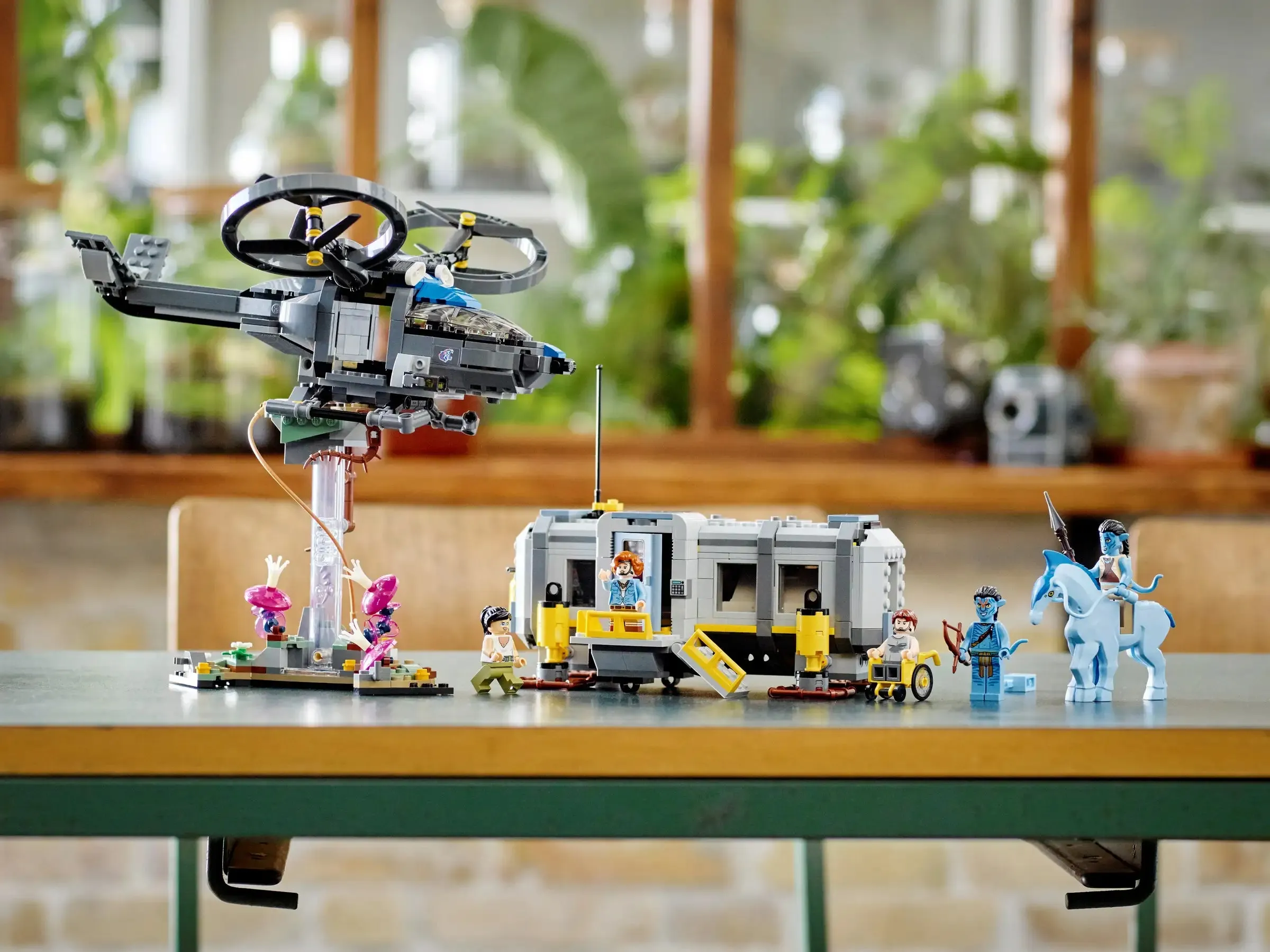 LEGO AVATAR 75573 Floating Mountains: Site 26 & RDA Samson