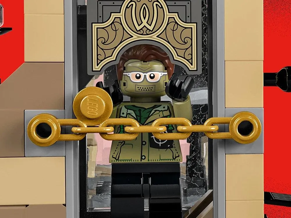 LEGO BATMAN 76183 Batcave The Riddler Face-off