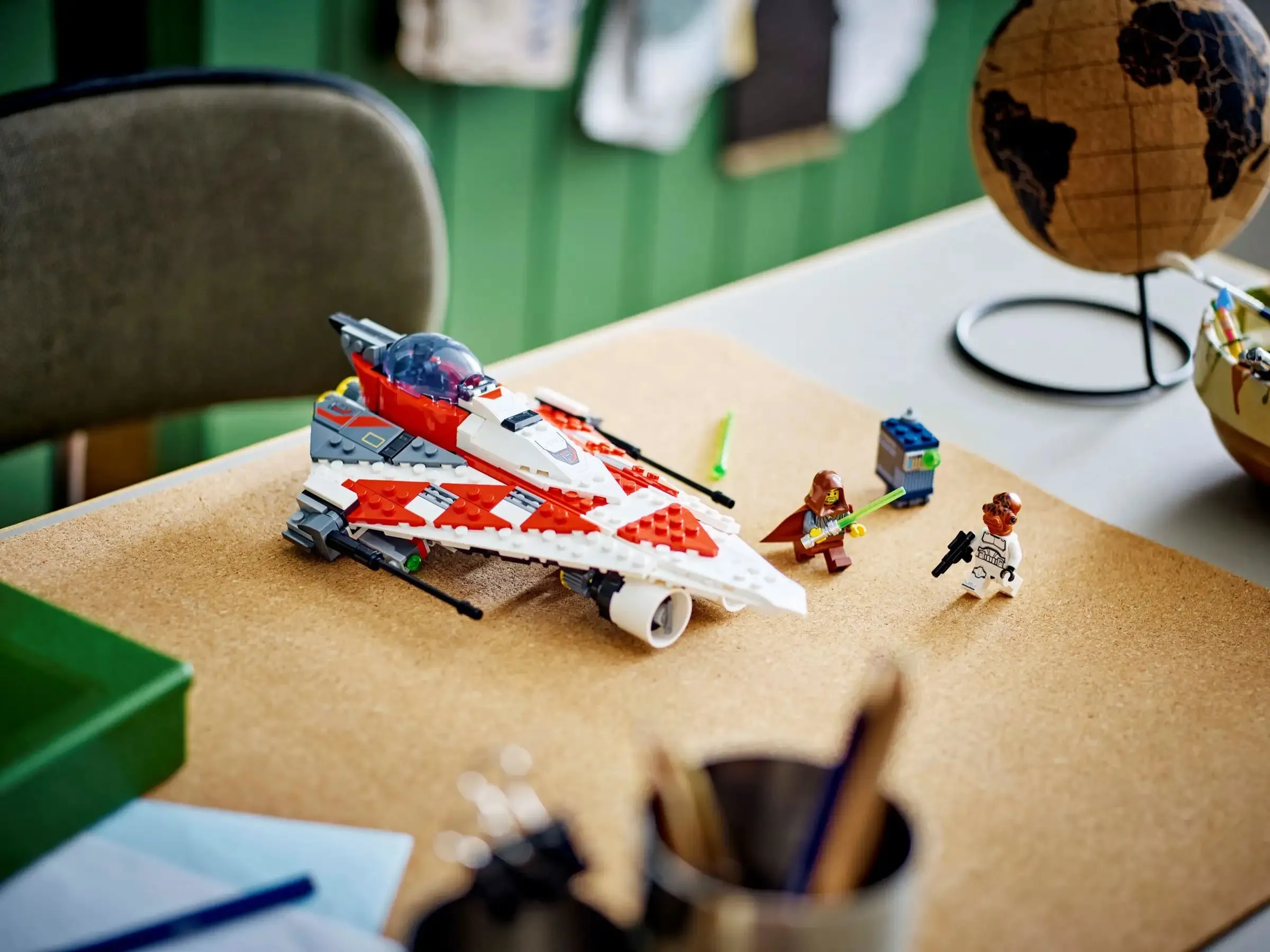 LEGO STAR WARS 75388 Jedi Bob's Starfighter