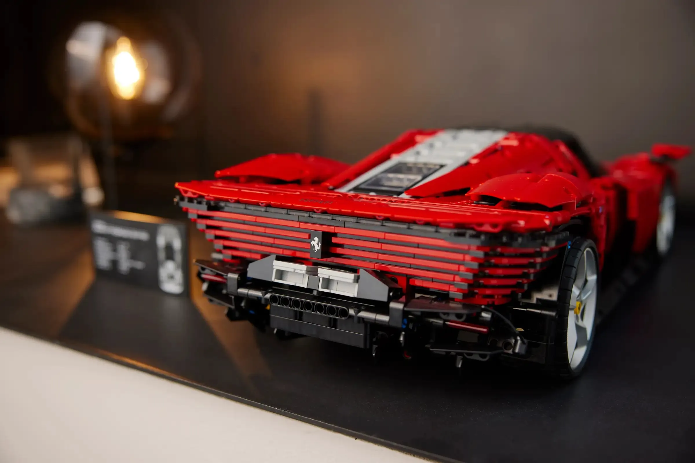 LEGO TECHNIC 42143 Ferrari Daytona SP3