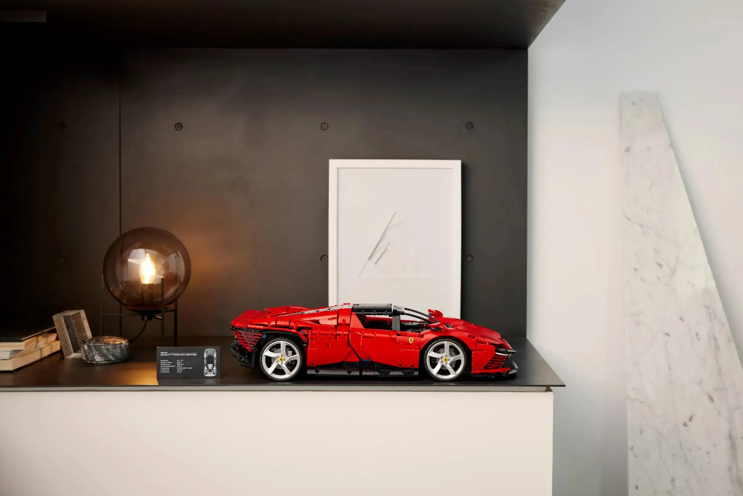 LEGO TECHNIC 42143 Ferrari Daytona SP3