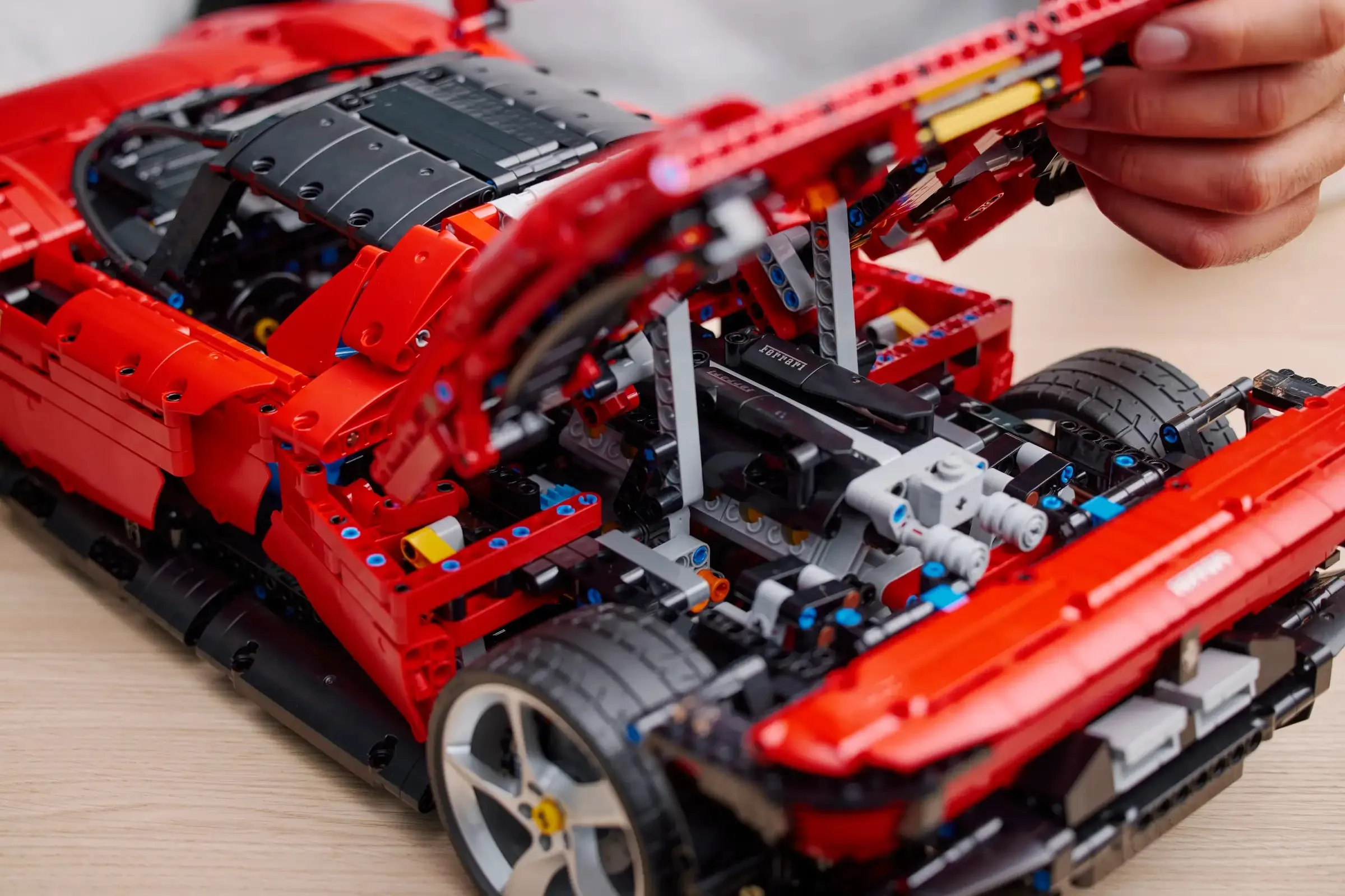 LEGO TECHNIC 42143 Ferrari Daytona SP3