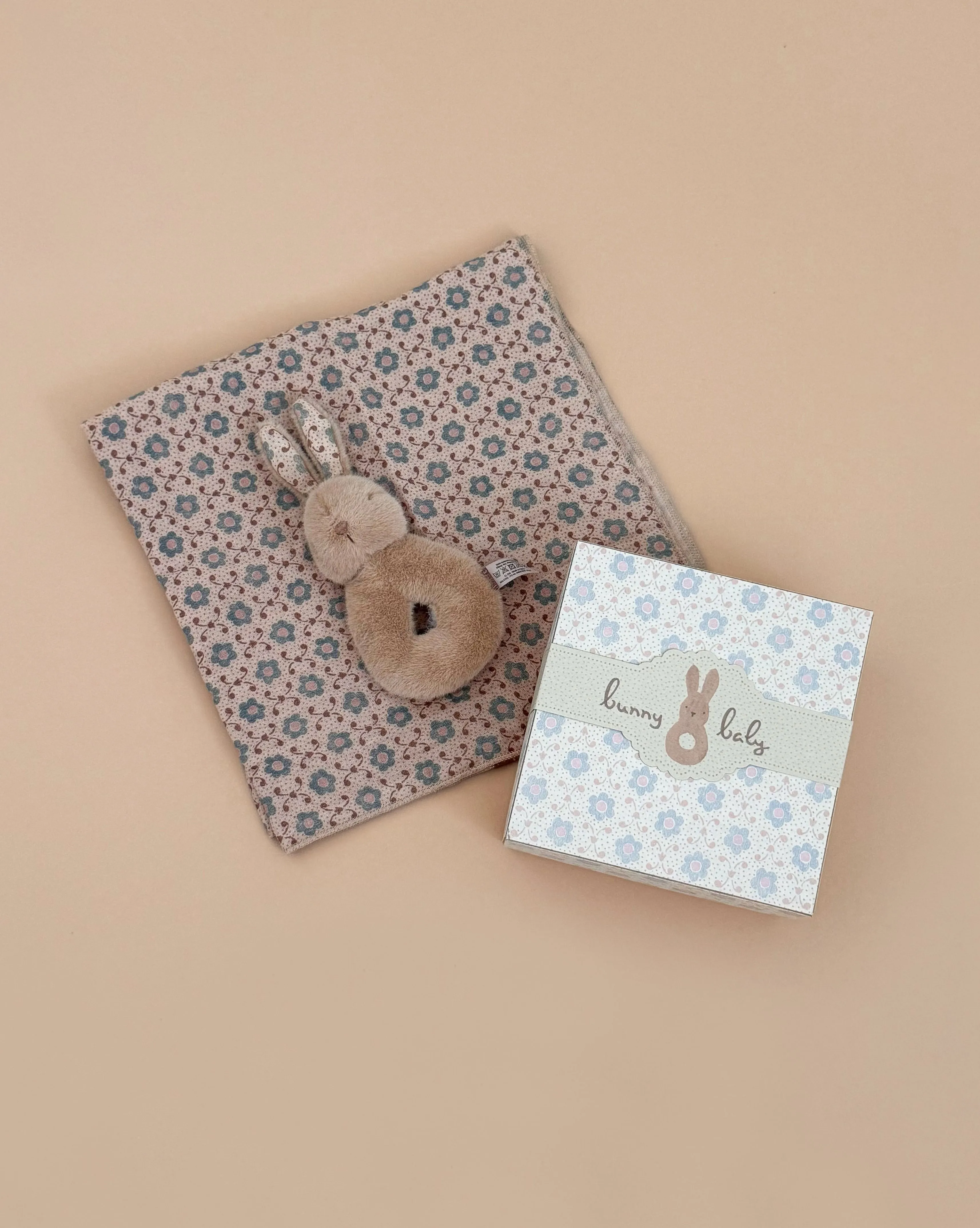 Maileg Bunny Rattle & Burp Cloth Set - Cream Peach Odin Parker