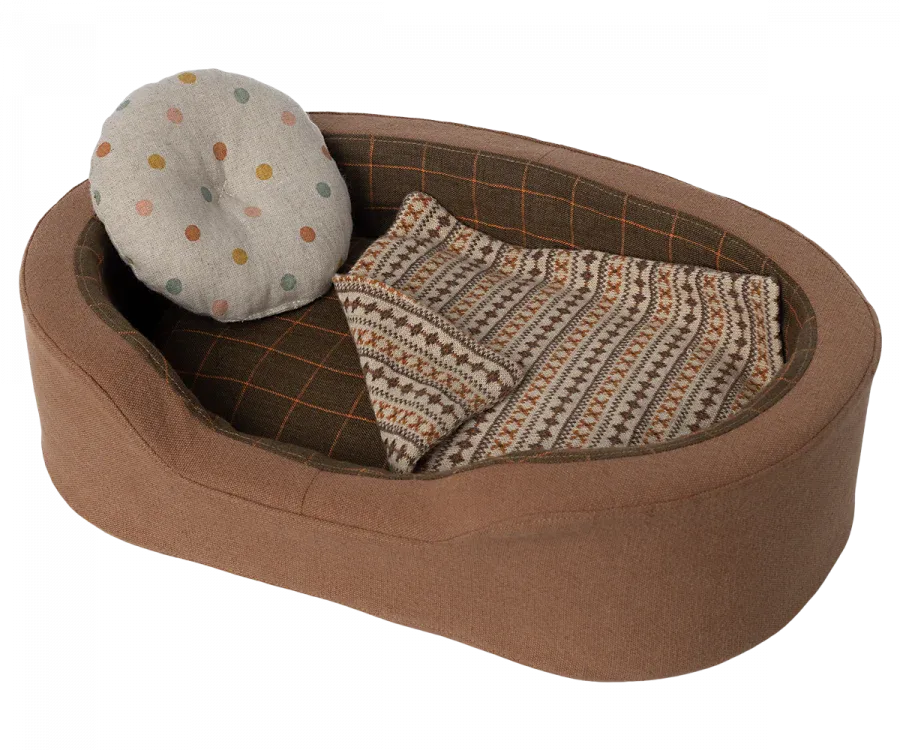 Maileg Cozy Dog or Cat Bed Odin Parker