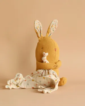Maileg Lullaby Friends - Bunny - Dusty Yellow (Plays Music) Odin Parker