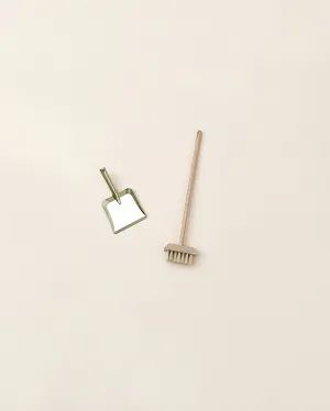 Maileg Miniature Broom & Dustpan Odin Parker