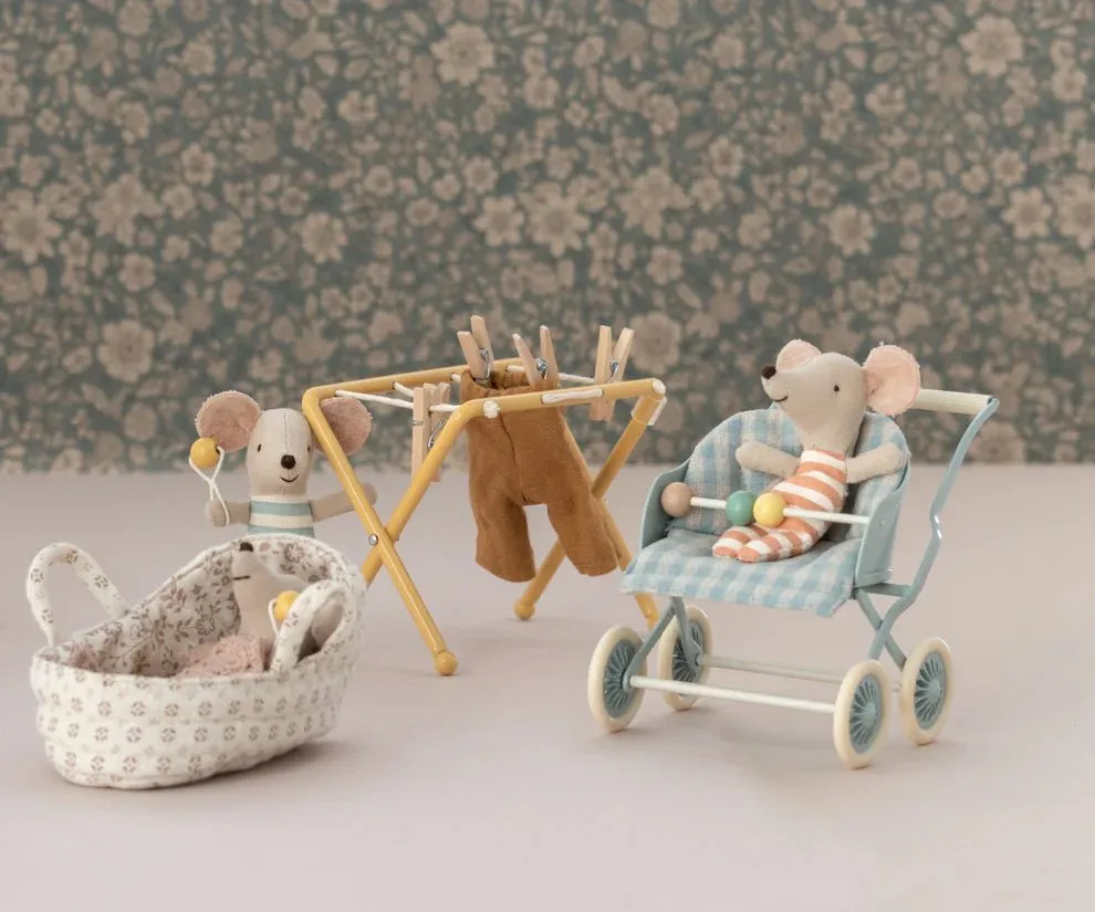 Maileg: Mouse Size Drying Rack with Pegs