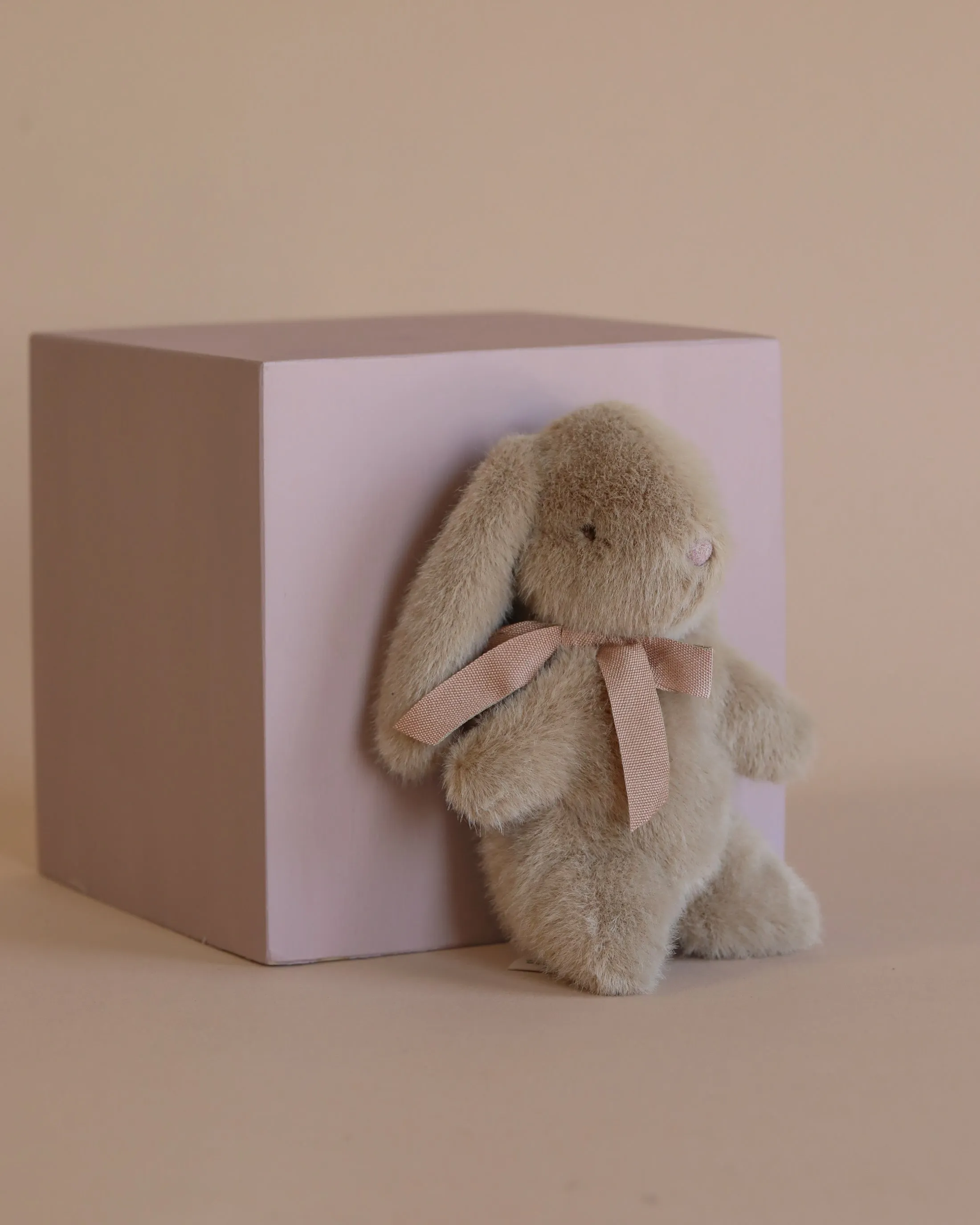 Maileg Plush Bunny, Mini - Dusty Brown Odin Parker