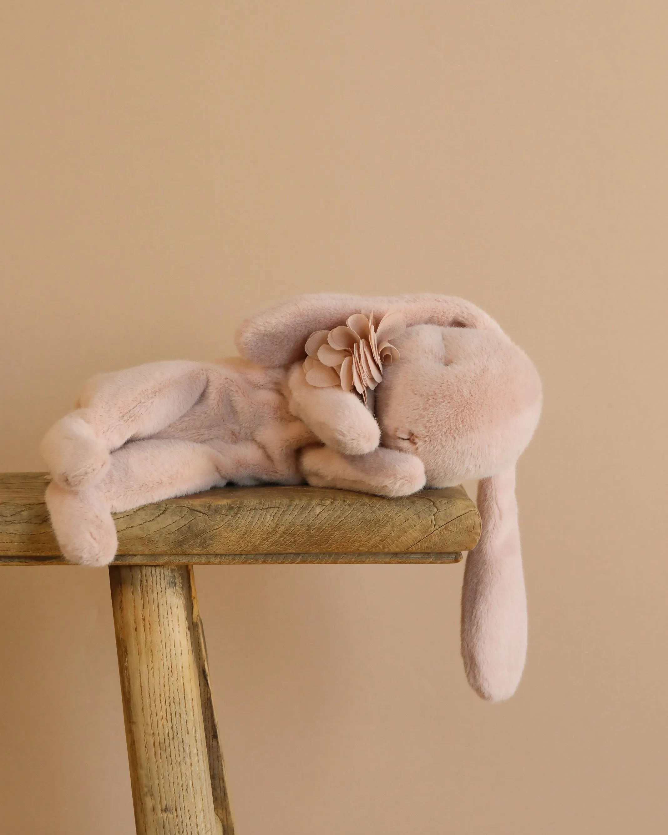 Maileg Plush Sleeping Bunny - Powder Odin Parker