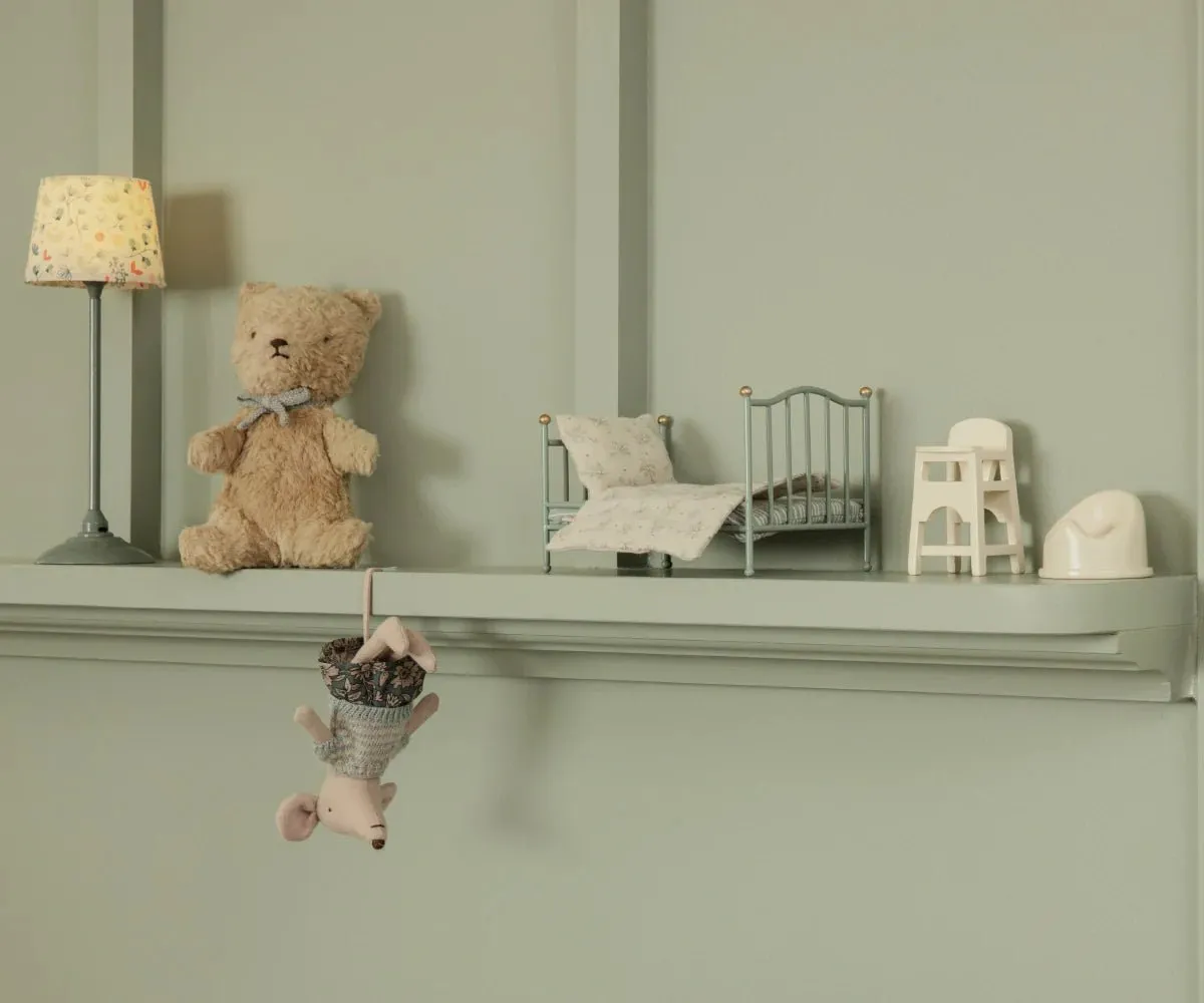 Maileg: Vintage bed, Mouse - Mint