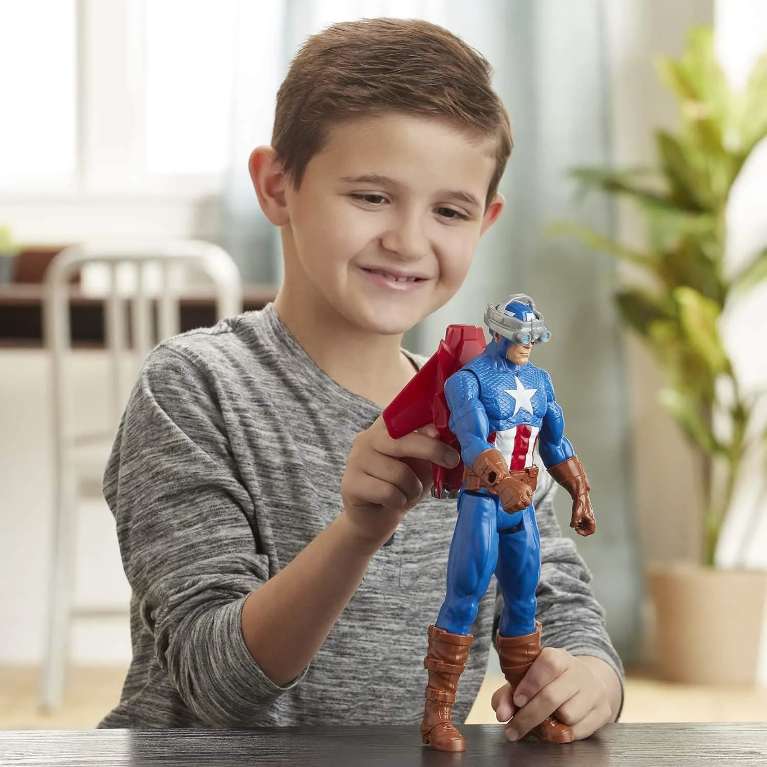 Marvel Avengers Titan Hero Series Blast Gear Captain America, 30-cm