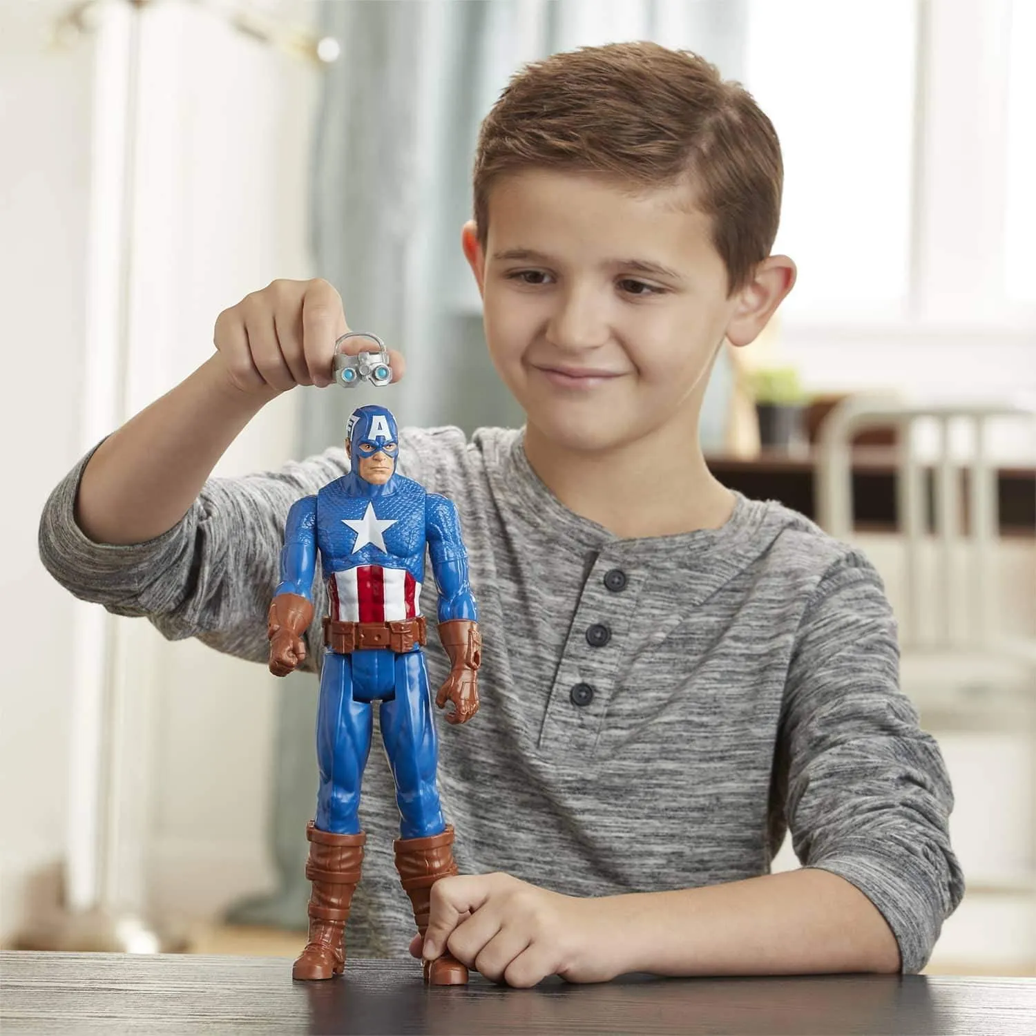 Marvel Avengers Titan Hero Series Blast Gear Captain America, 30-cm