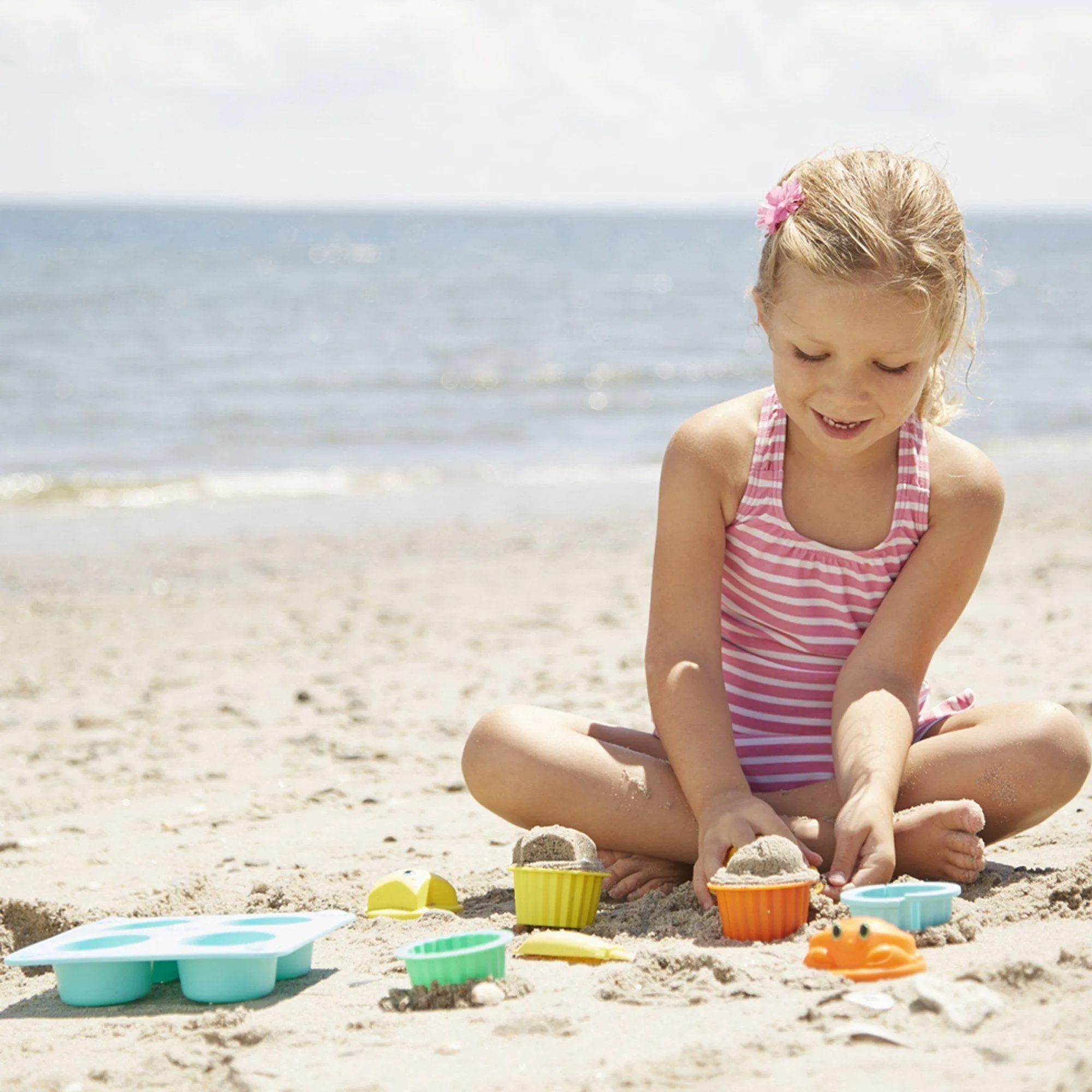 Melissa & Doug 16431 Seaside Sidekicks Sand Cupcake Set