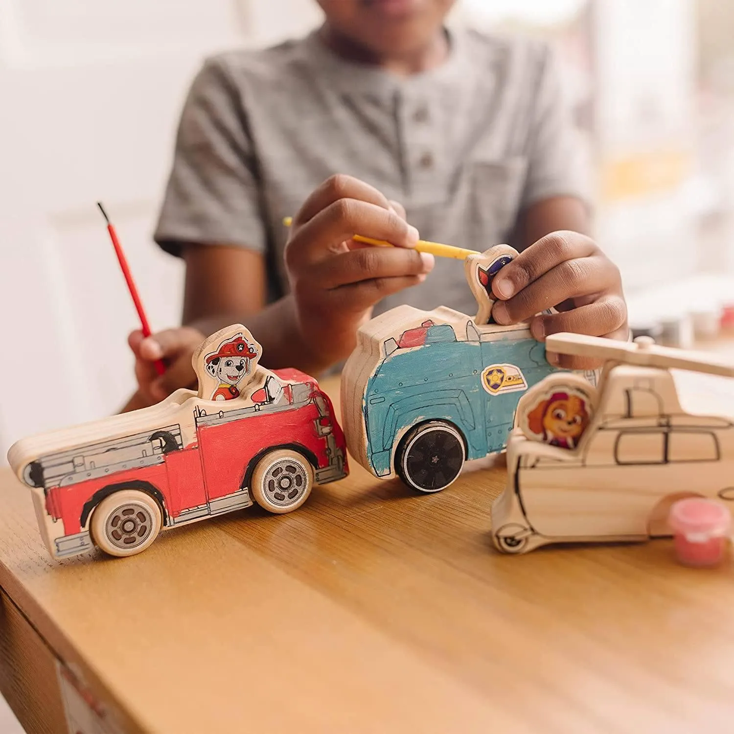 Melissa & Doug 33266 PAW Patrol Wooden Vehicles Craft Kit