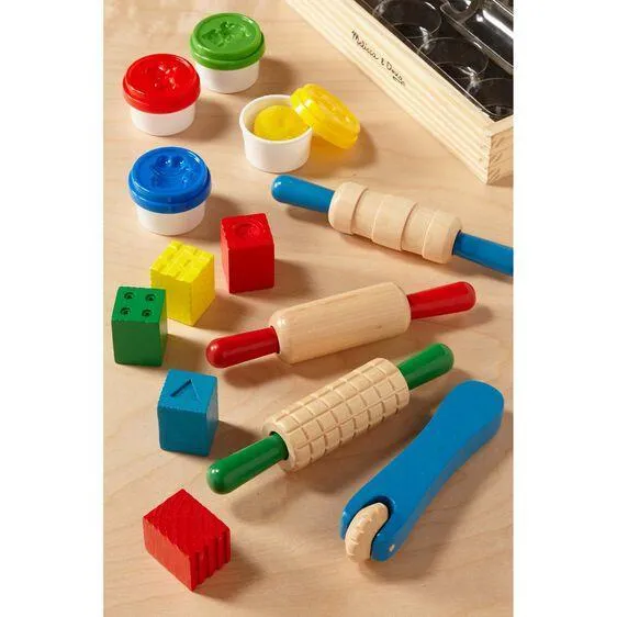 Melissa & Doug Shape Model & Mould Modelling Dough Kit