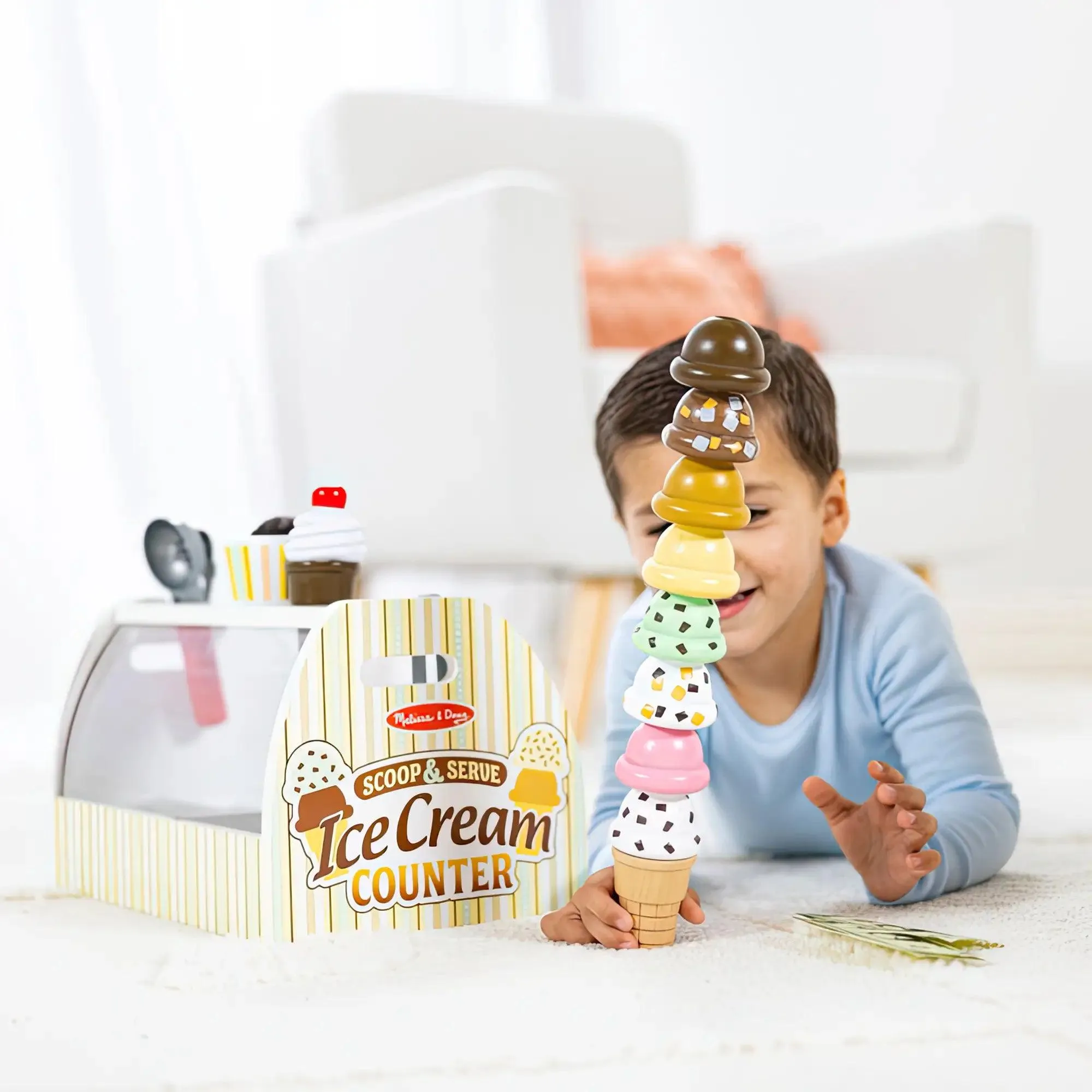 Melissa and Doug Scoop and Serve Ice Cream Counter