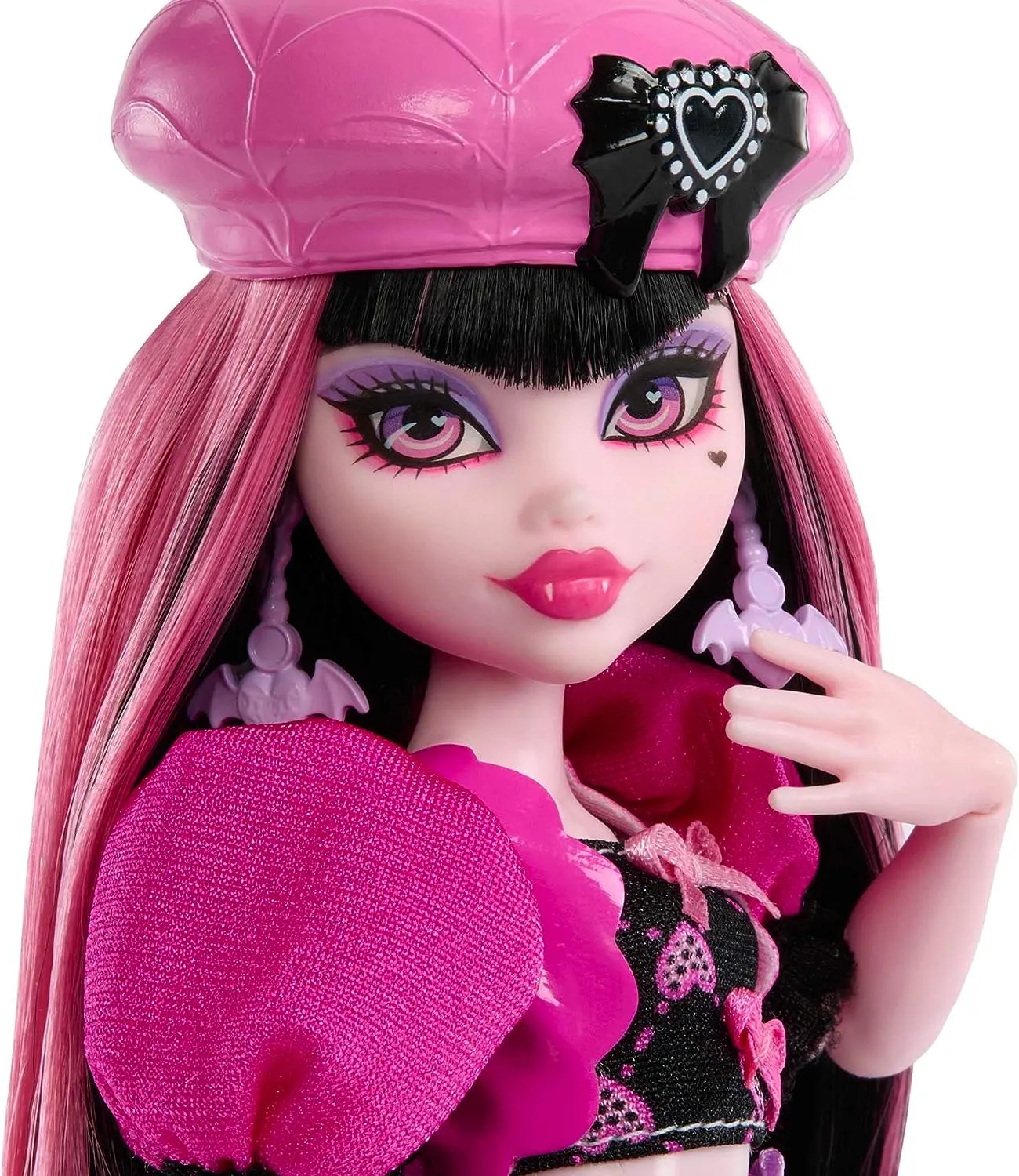 Monster High Doll and Fashion Set, Draculaura with Dress-Up Locker and 19  Surprises