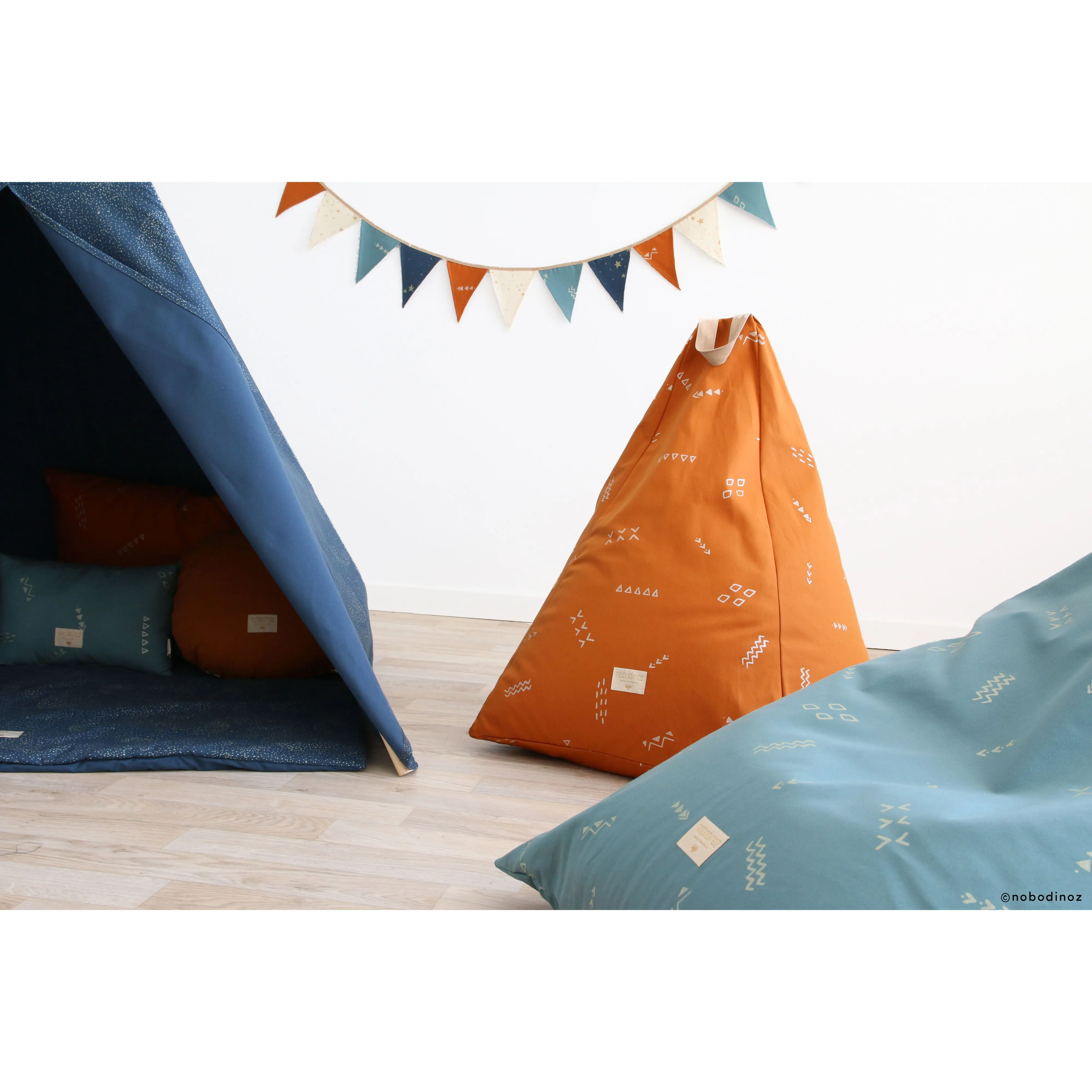 nobodinoz Teepee Gold Stella/Night Blue