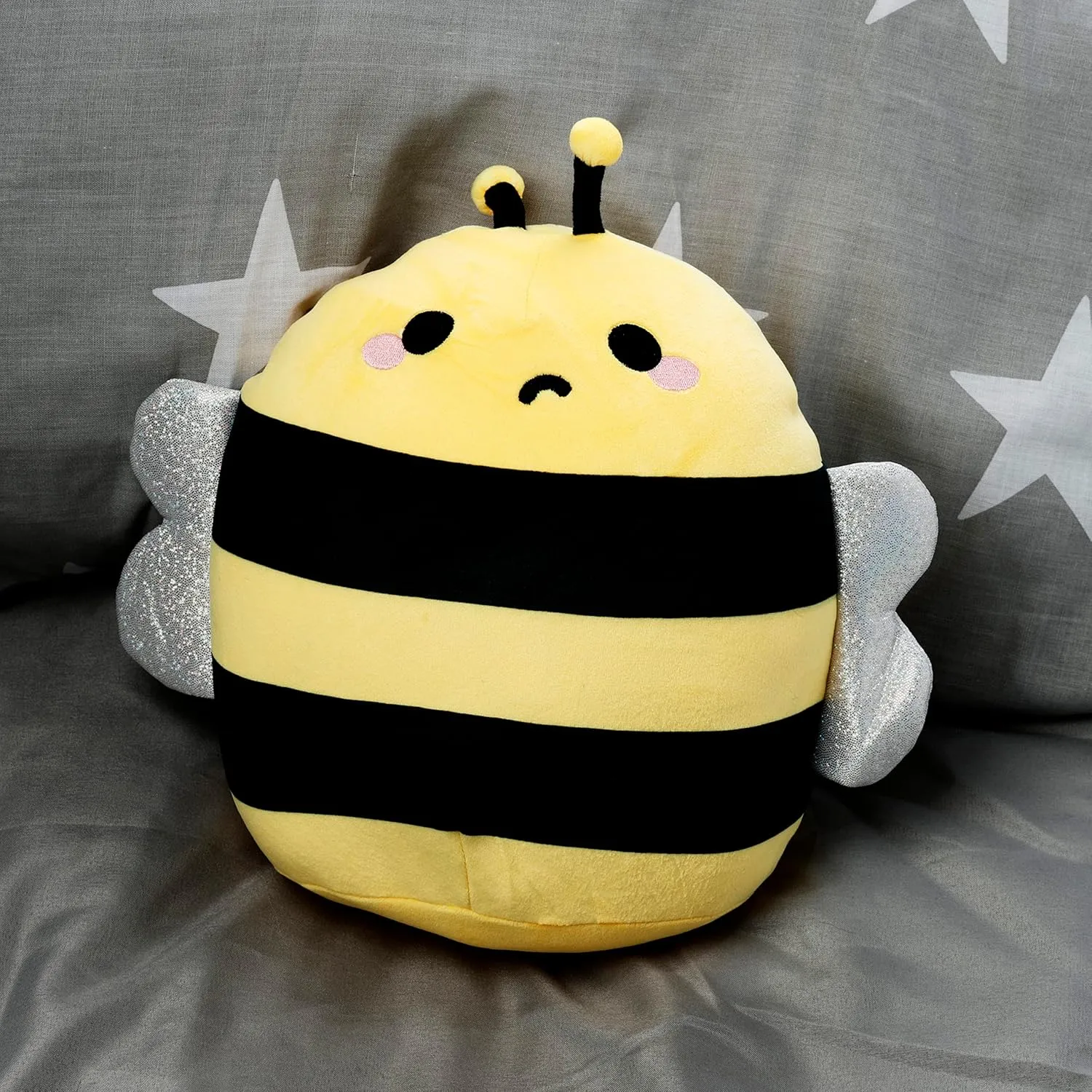 Puckator CUSH330 Squidglys Bobby the Bee Adorabugs Plush Toy - Soft Velboa Plush for Ages 3 