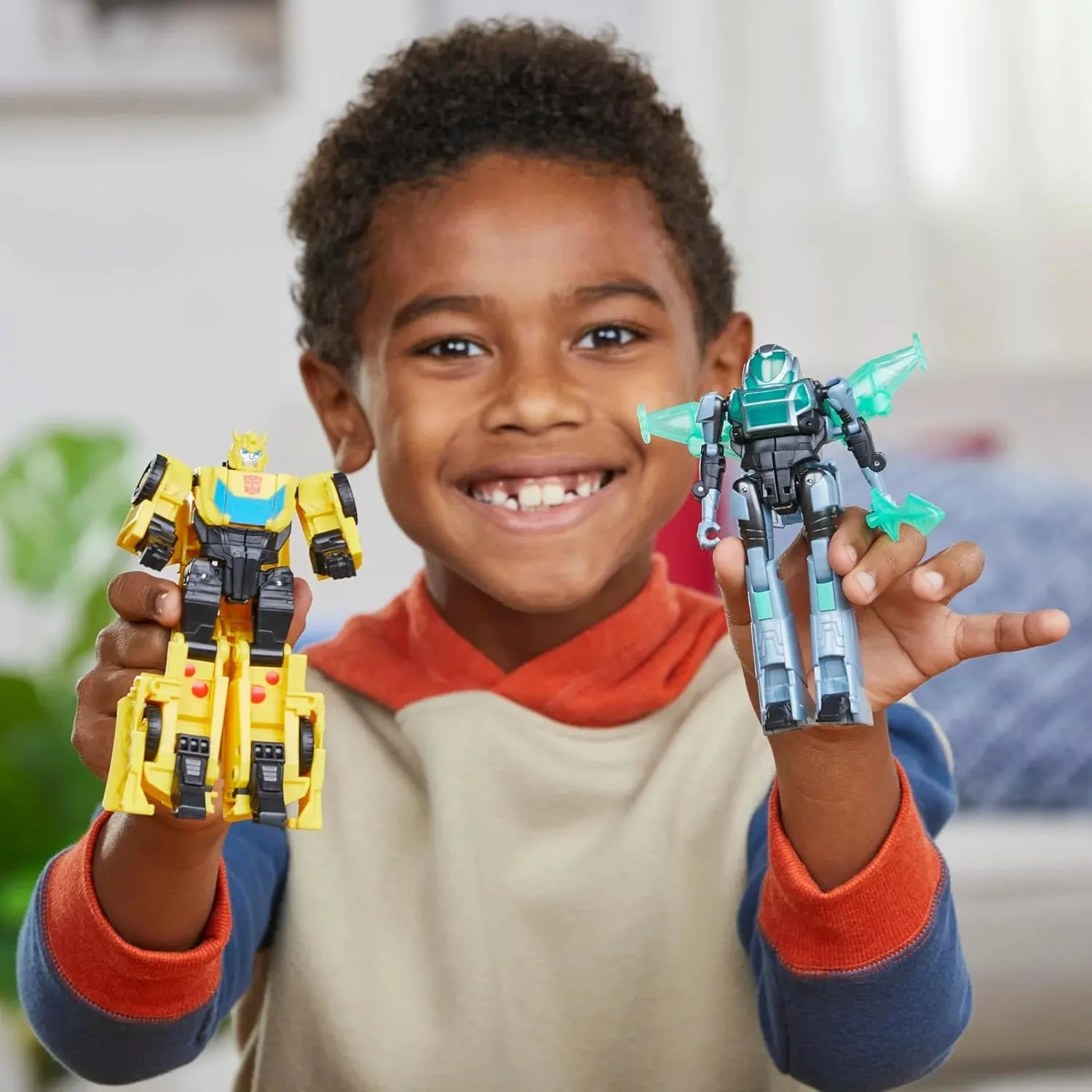 TRANSFORMERS EarthSpark Cyber-Combiner Bumblebee and Mo Malto Robot