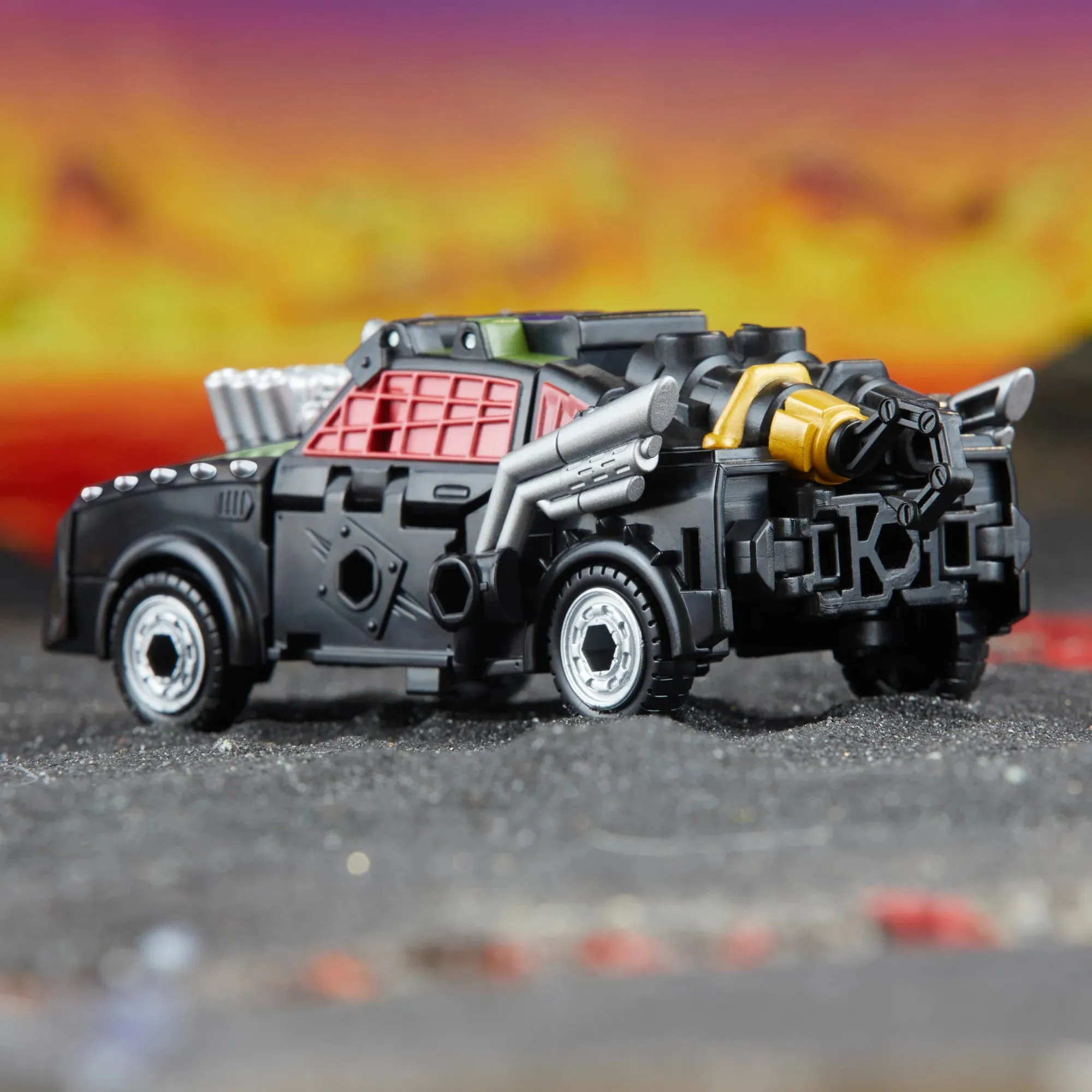Transformers: Legacy United  Star Raider: Lockdown 14 cm Figure